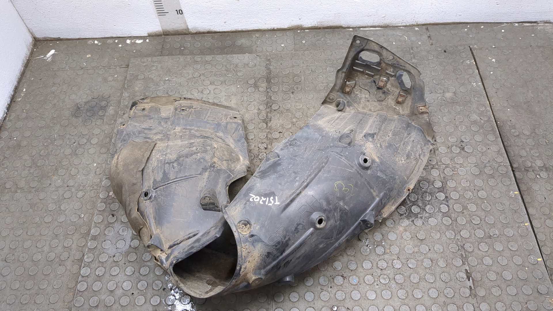 Локер передний правый