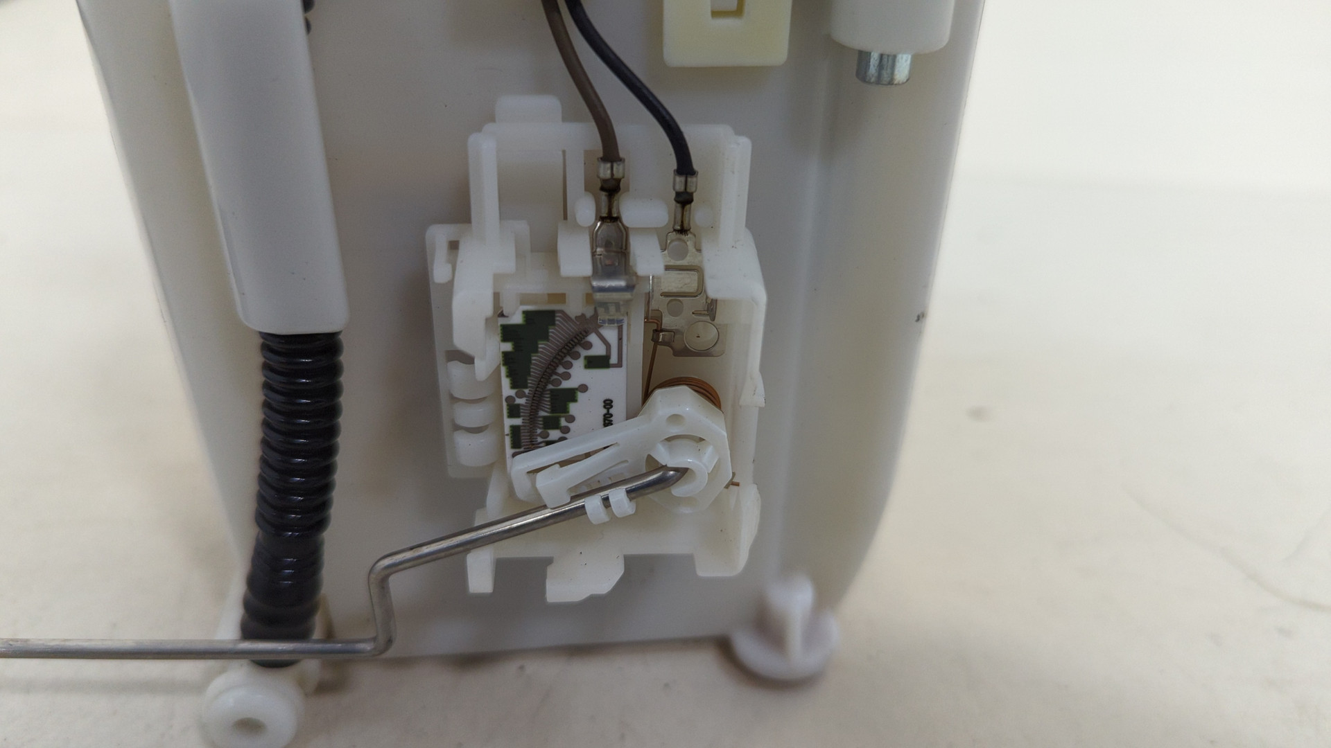 Насос топливный электрический