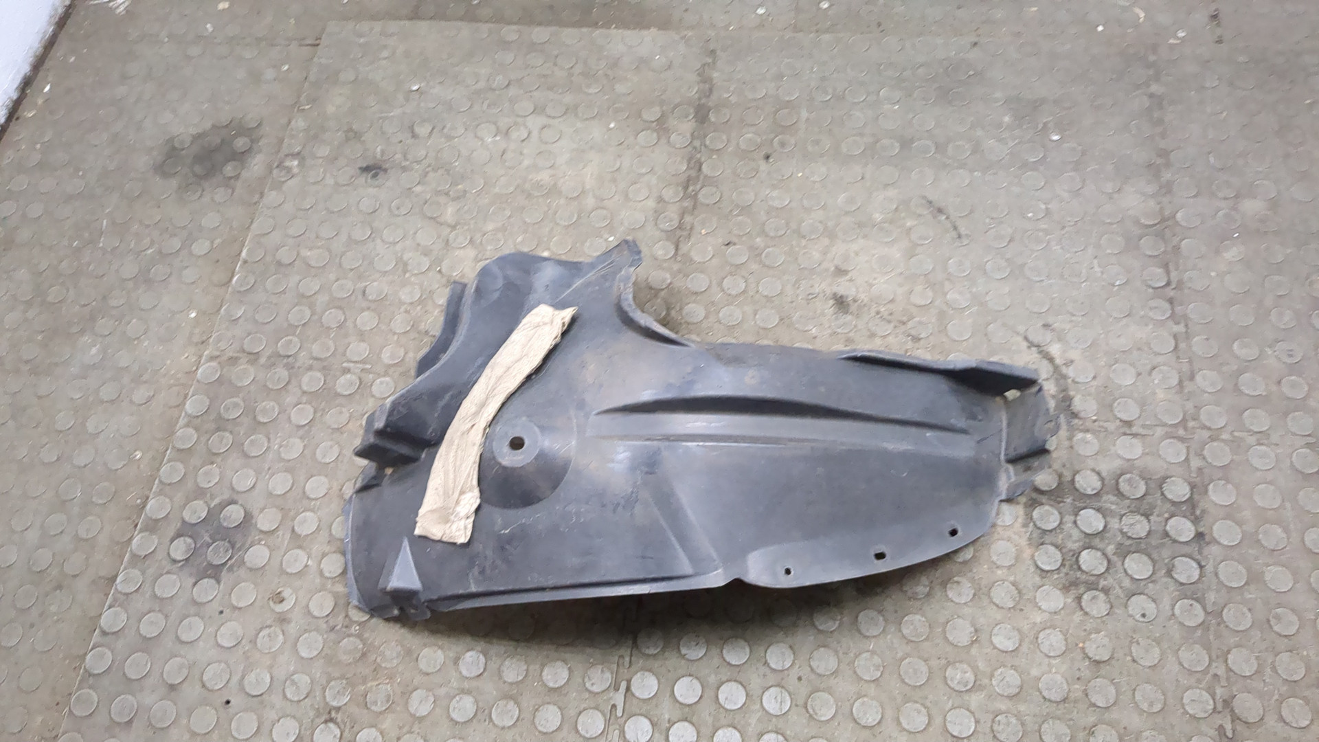 Локер передний левый