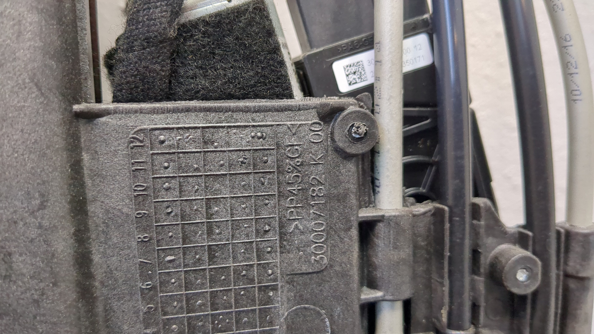 Люк в сборе электрический