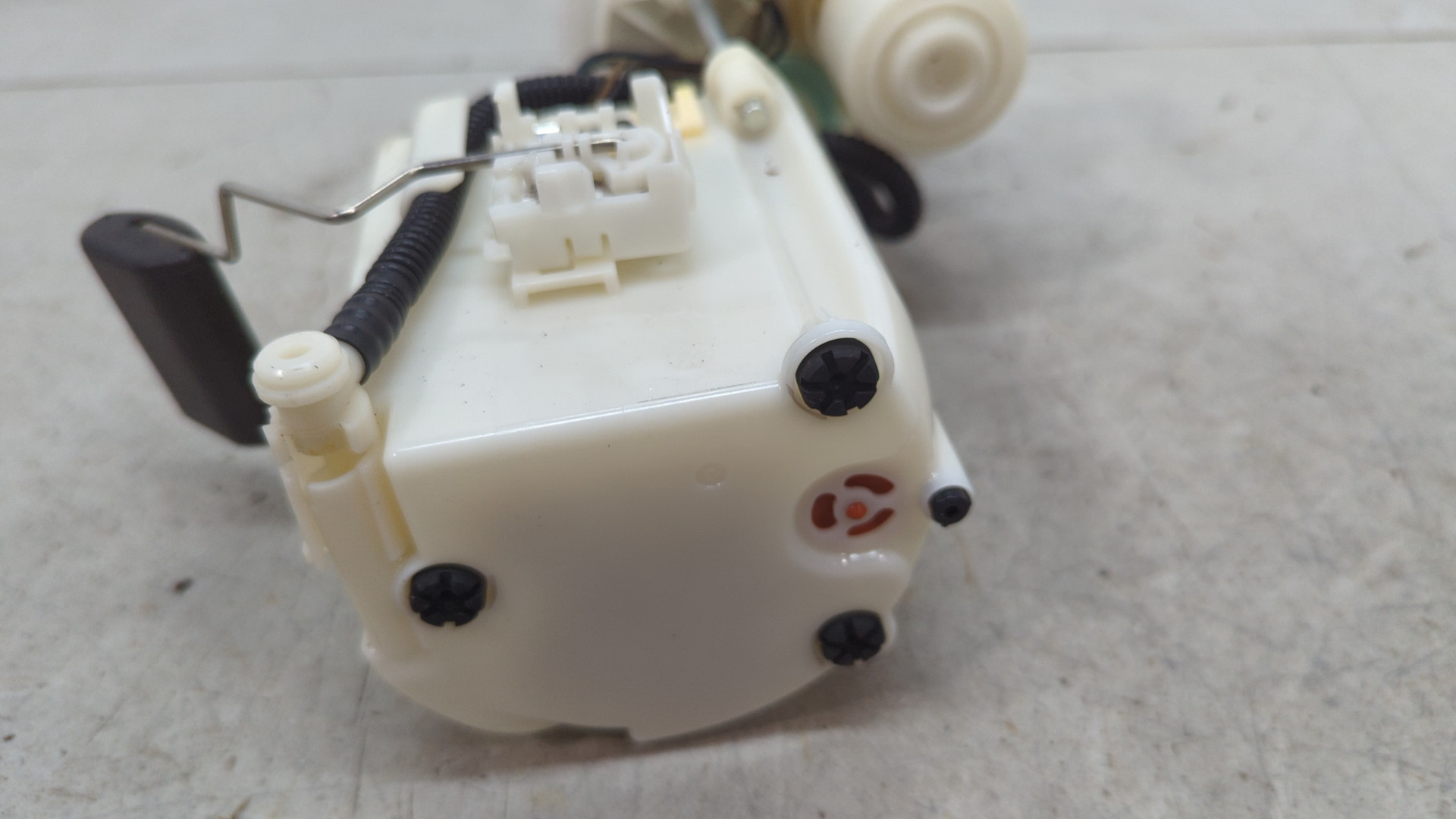 Насос топливный электрический