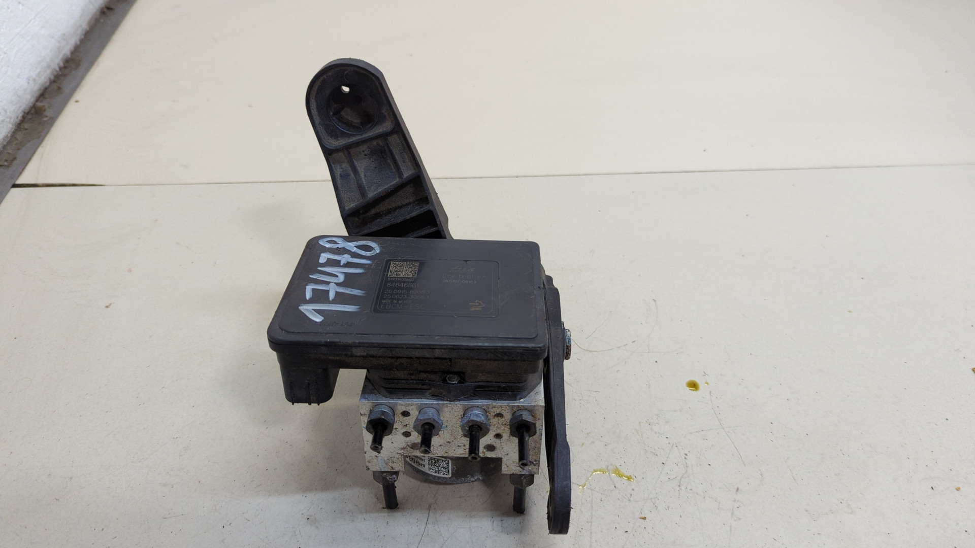 Блок ABS (насос)