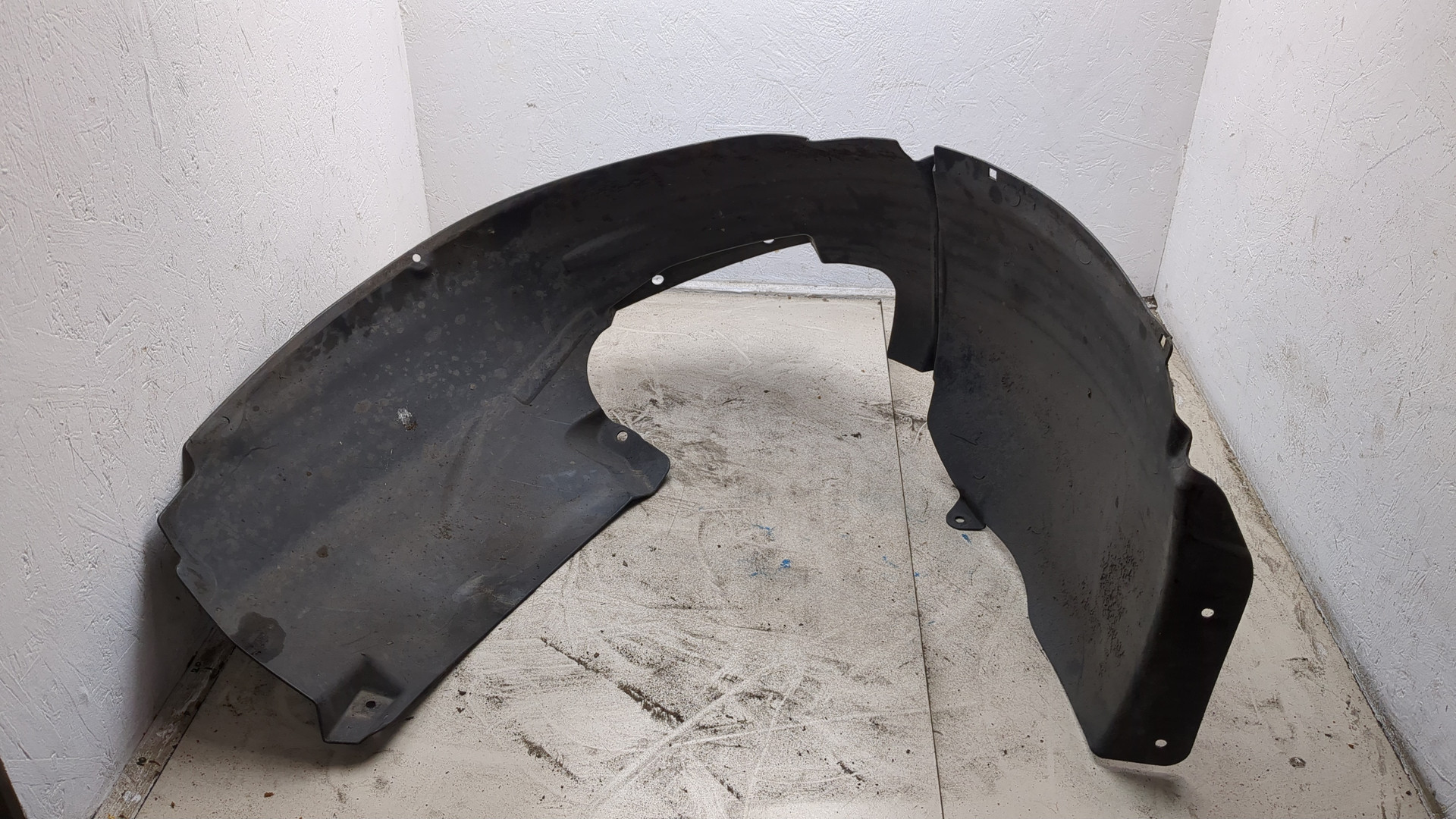 Локер передний правый