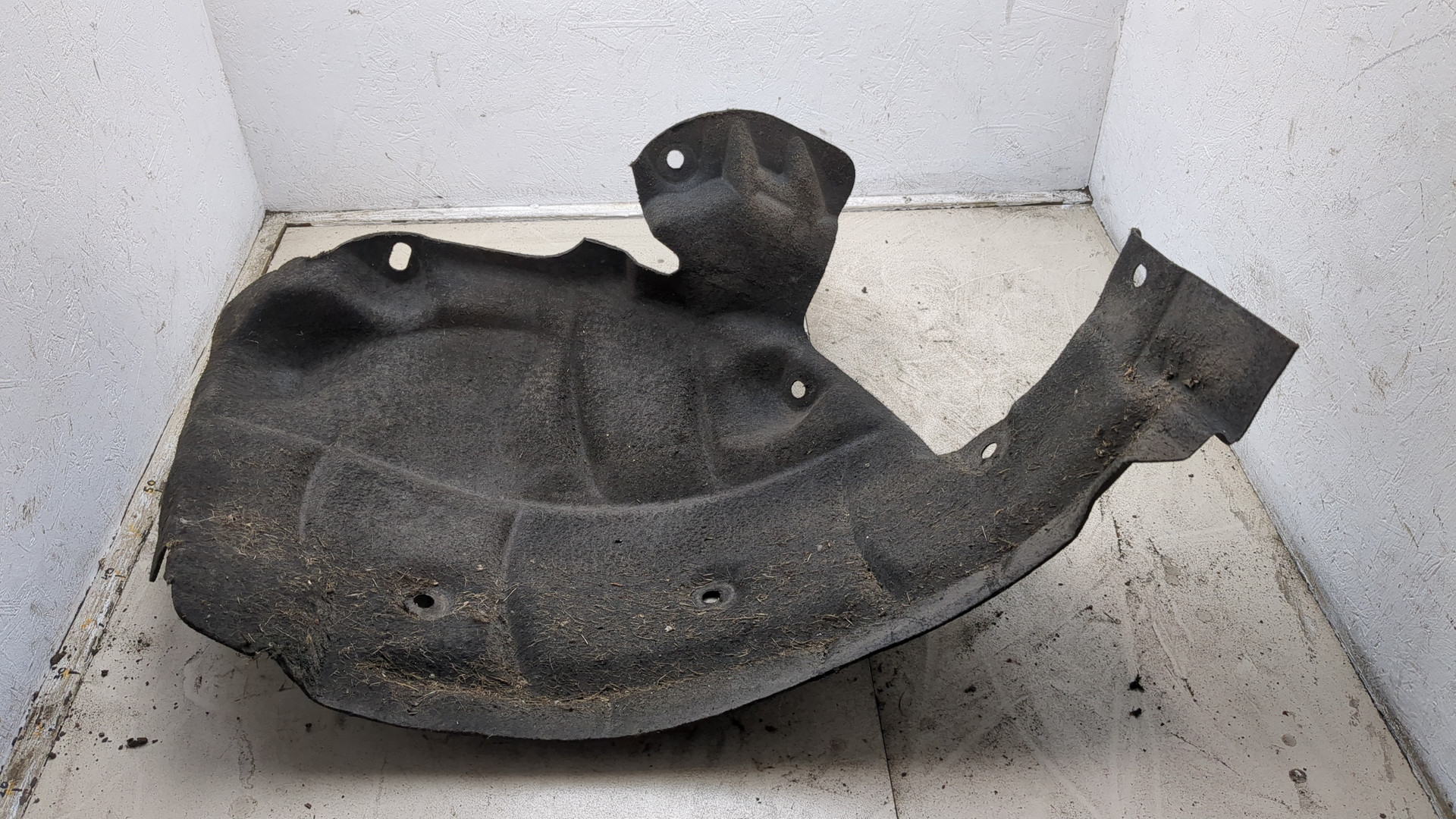 Локер передний левый