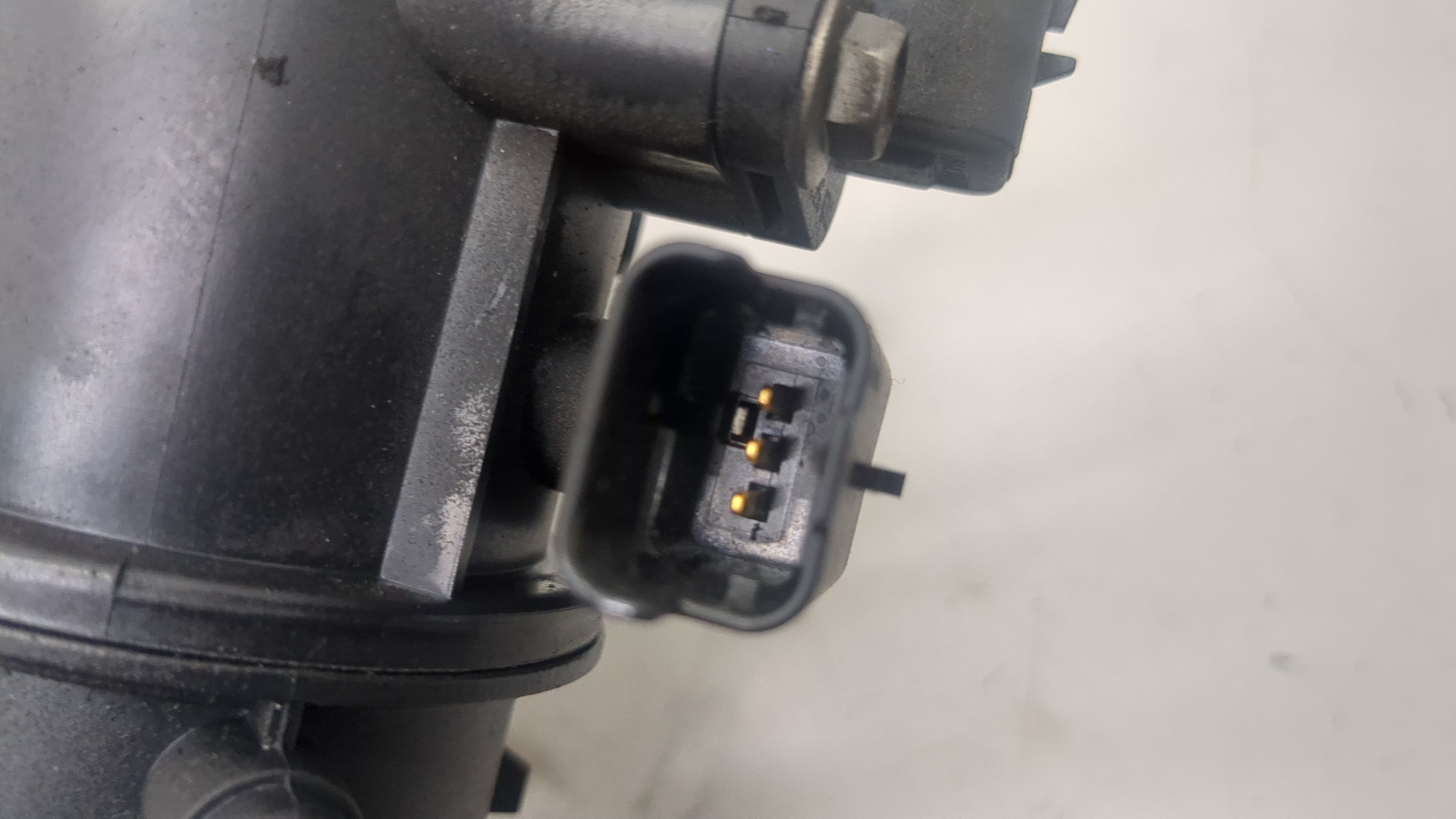 Заслонка дроссельная электрическая