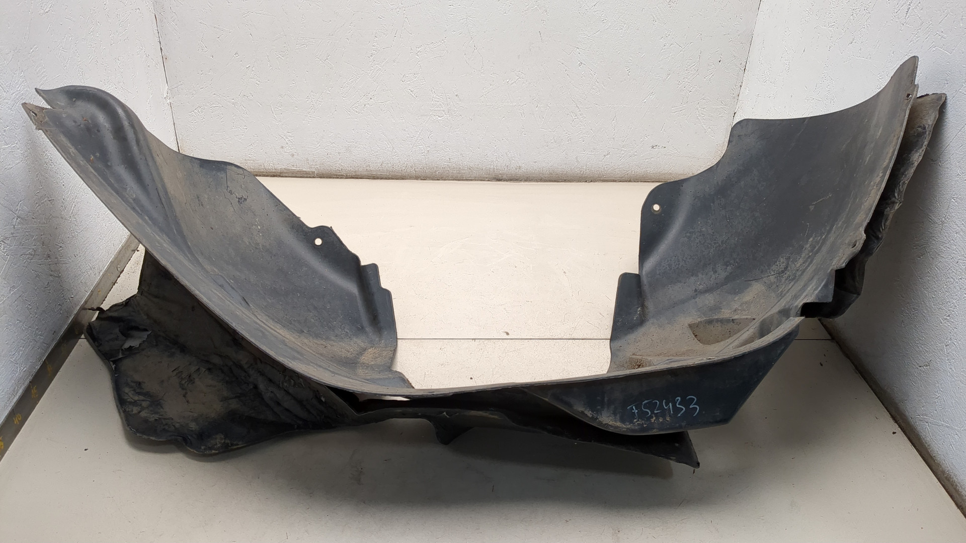 Локер передний левый