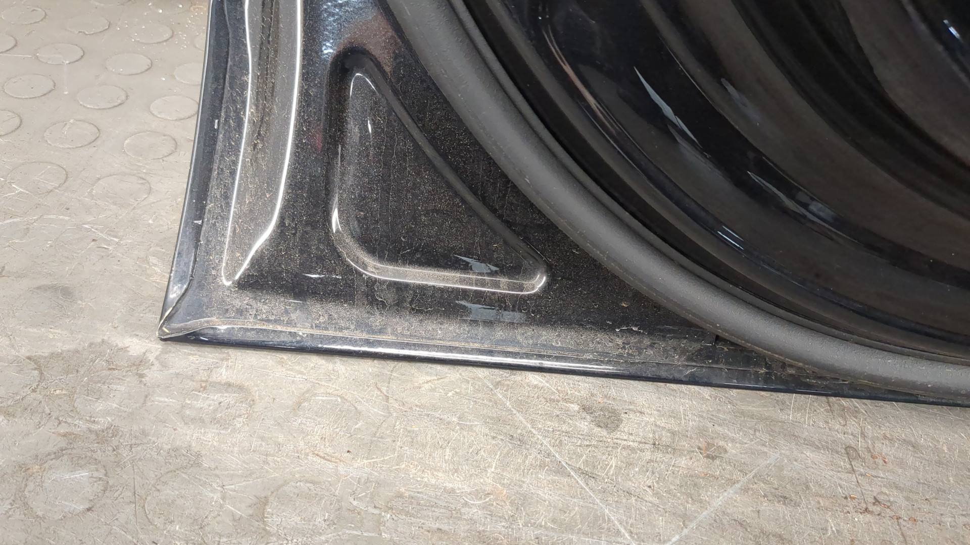 Дверь передняя левая