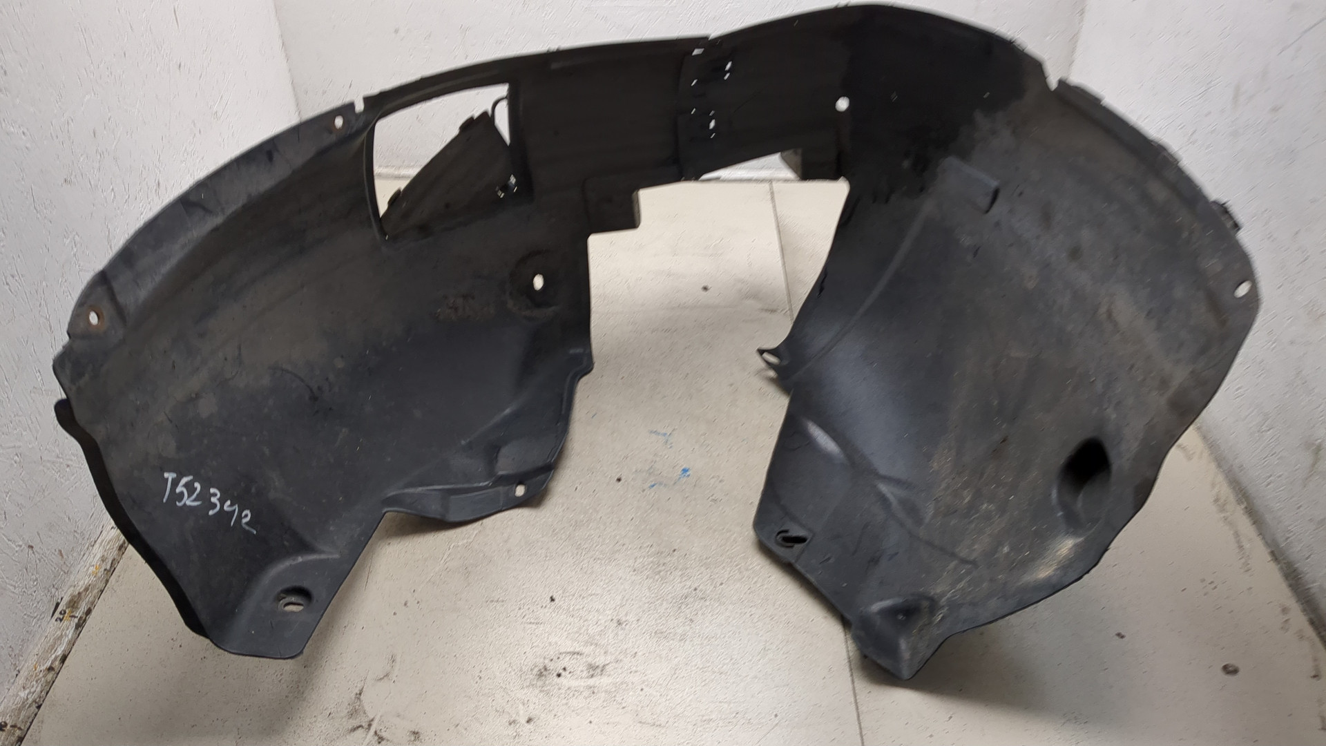 Локер передний левый