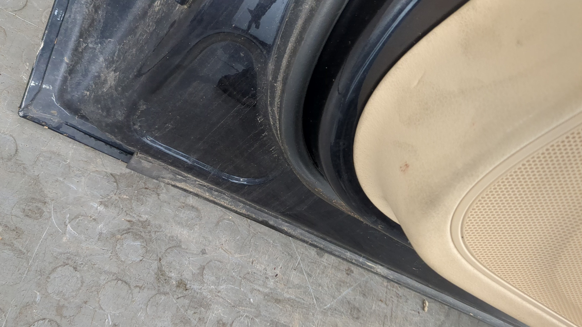 Дверь передняя правая