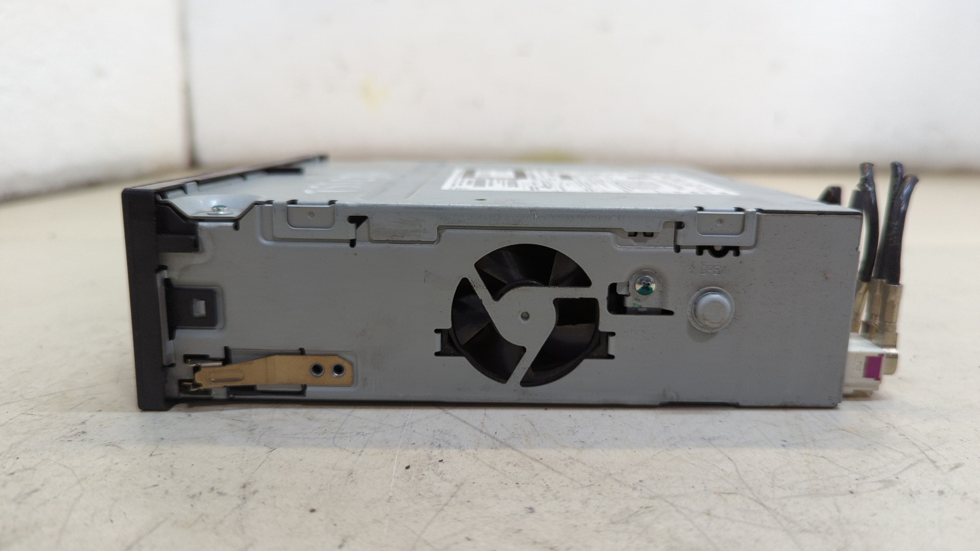 Проигрыватель CD/DVD