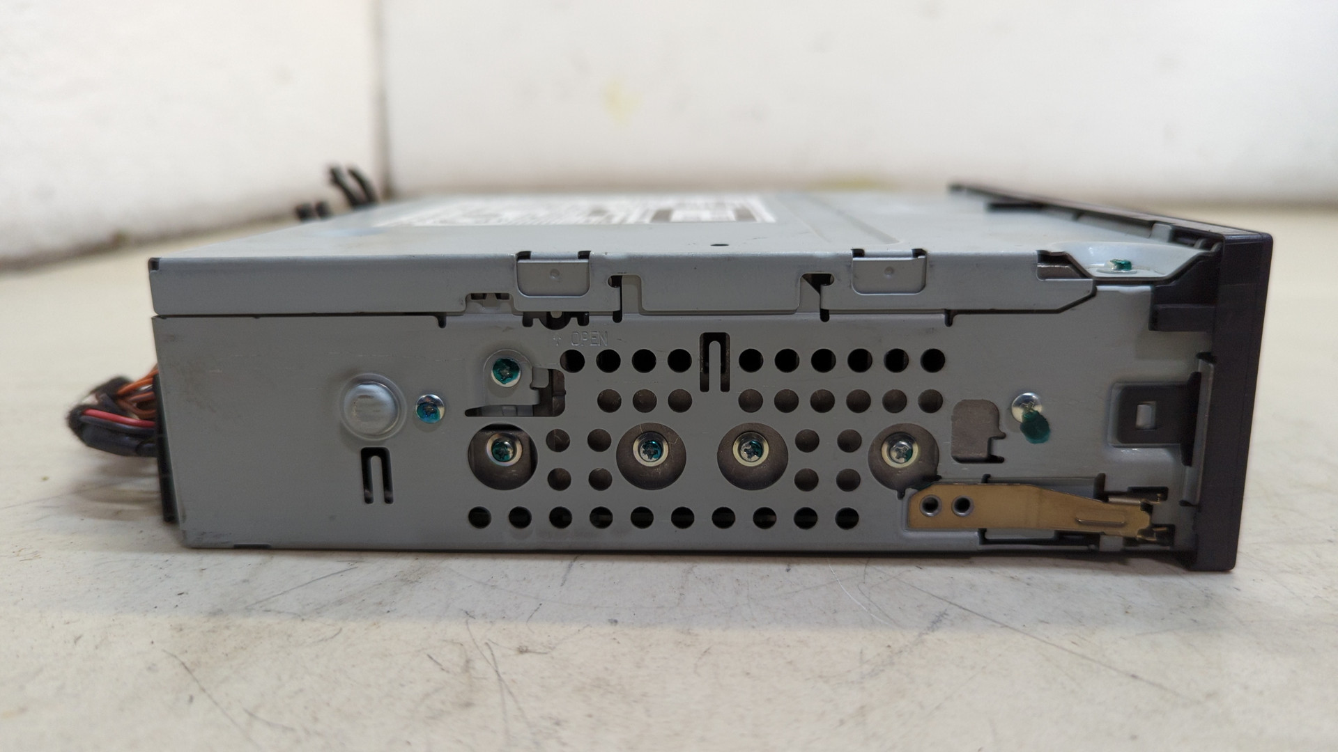 Проигрыватель CD/DVD