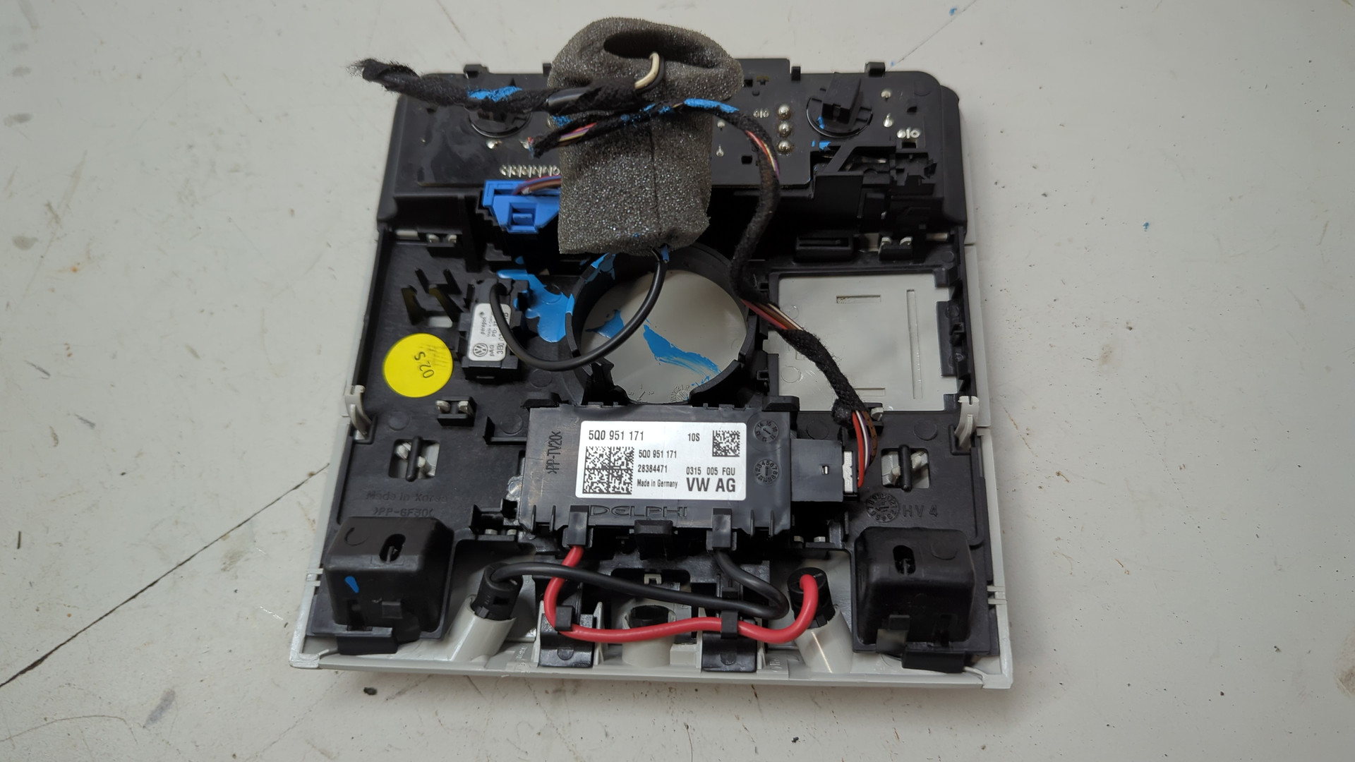 Плафон салонный