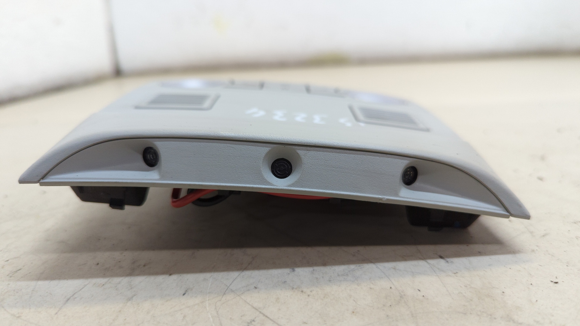 Плафон салонный