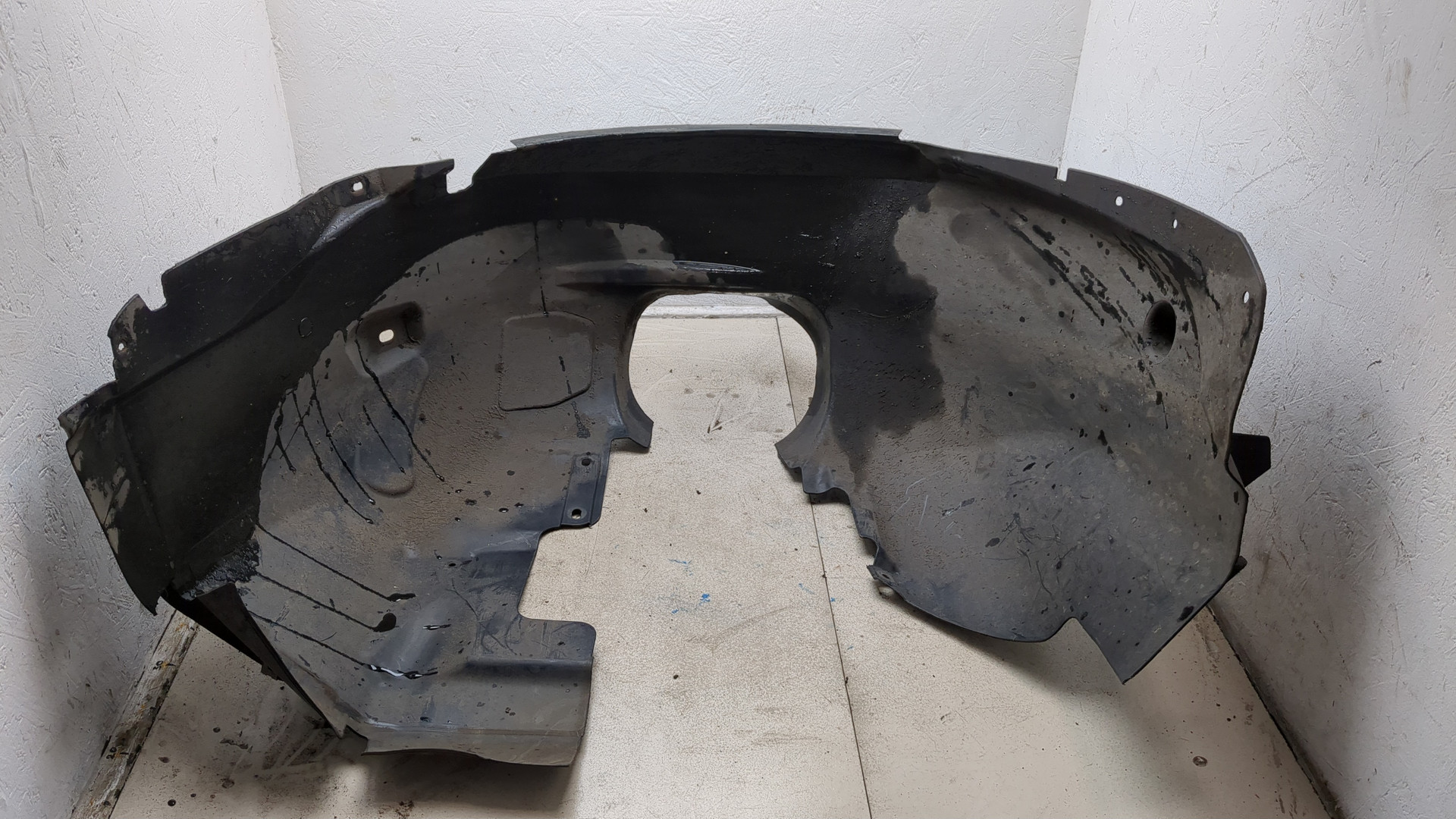 Локер передний левый