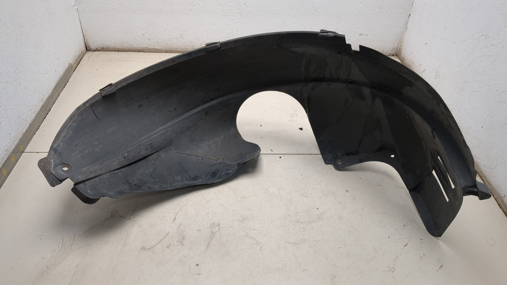 Локер передний правый