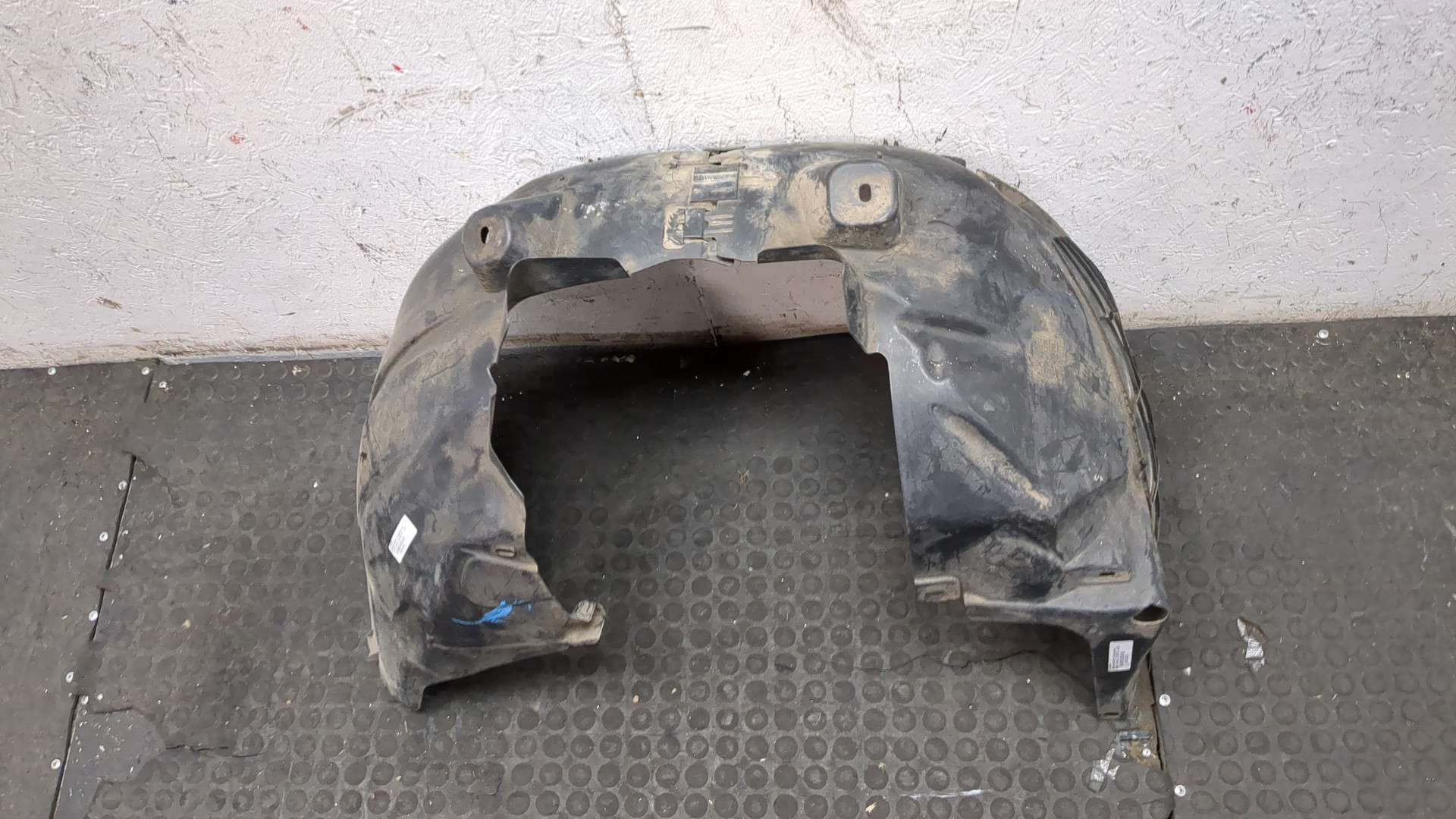 Локер передний левый