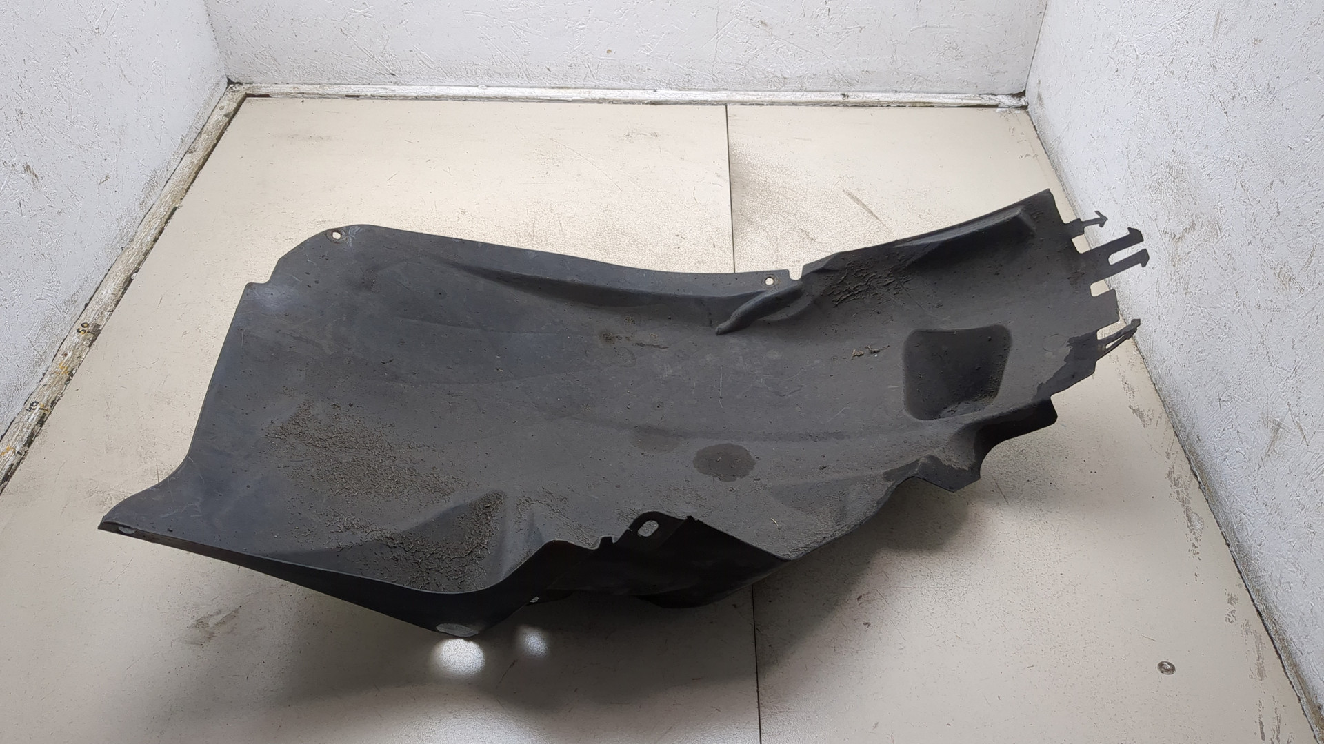 Локер передний левый