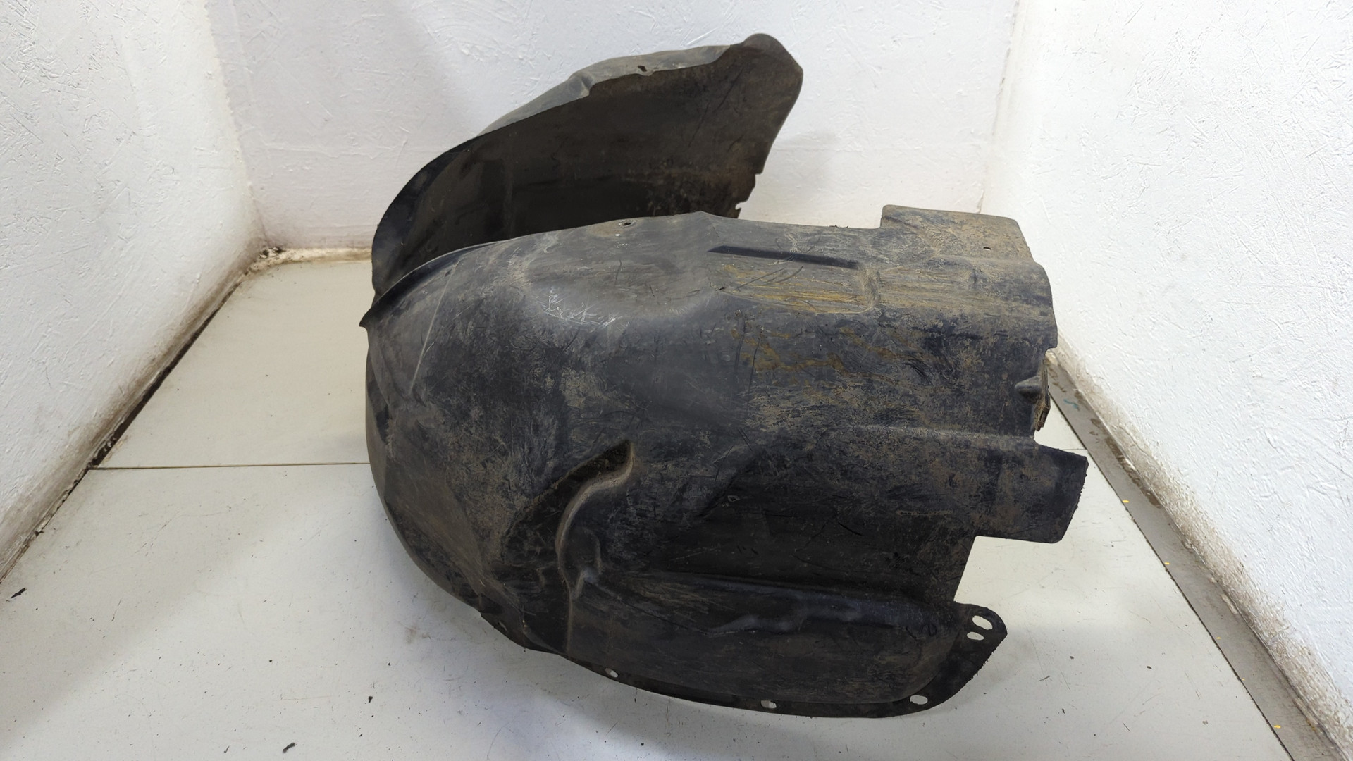 Локер передний правый