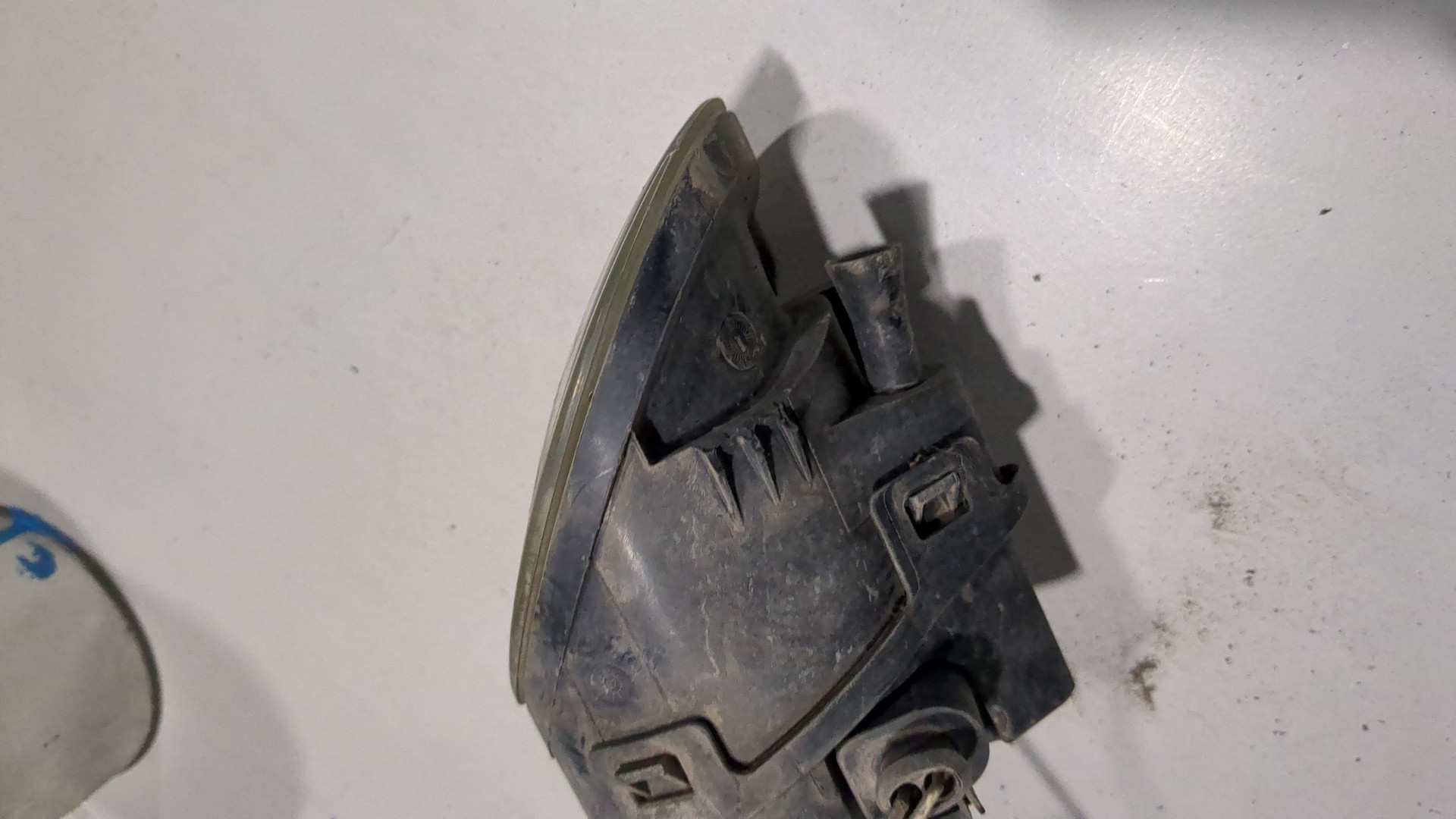 Фара противотуманная правая