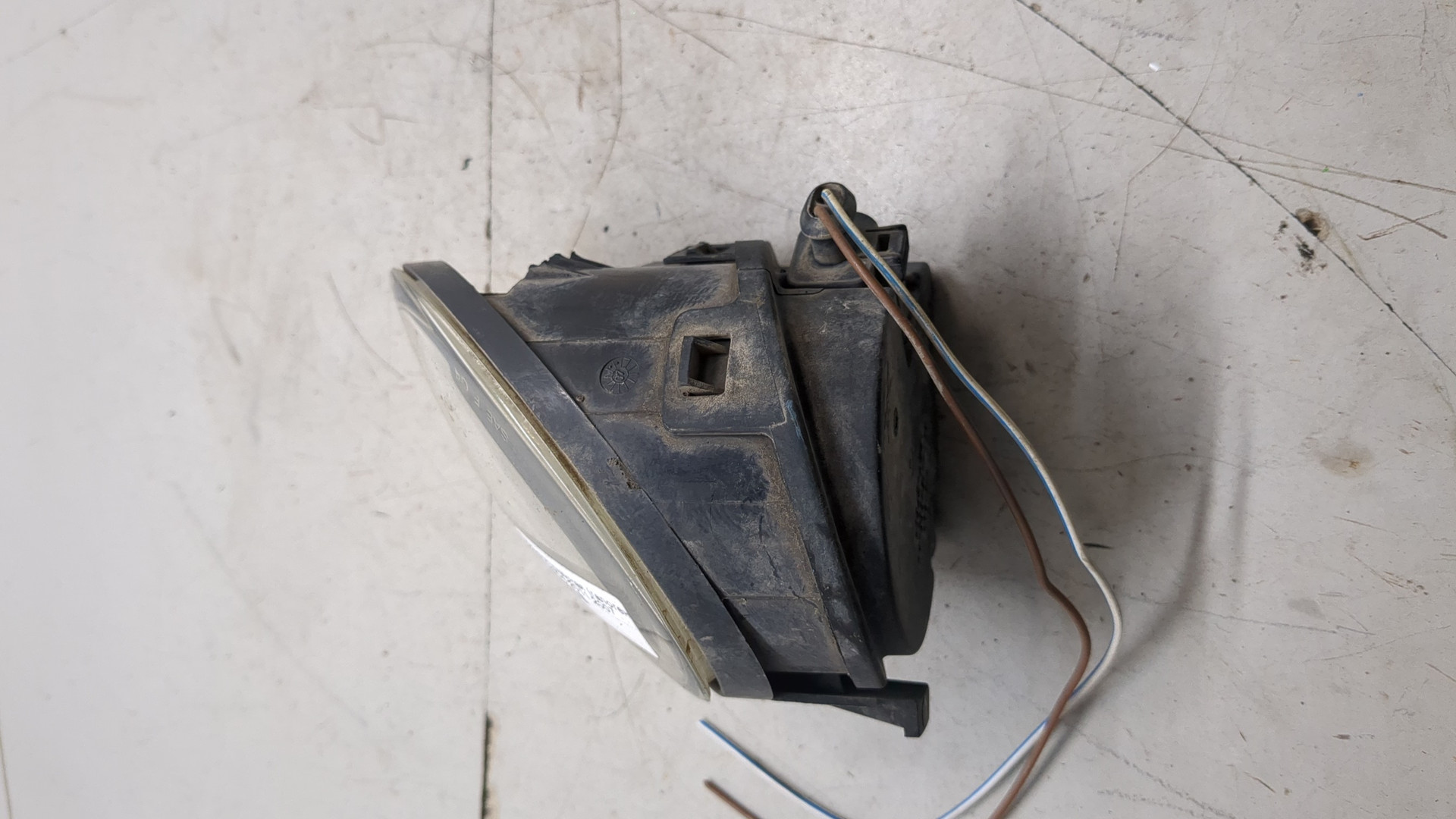 Фара противотуманная правая