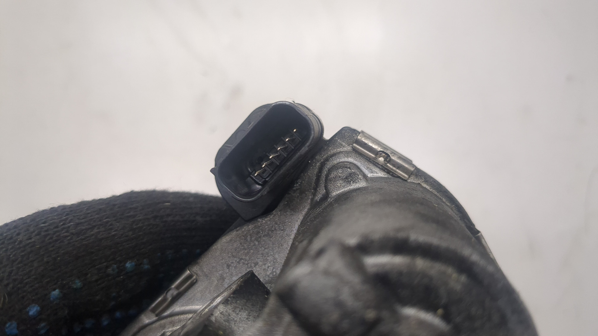 Заслонка дроссельная электрическая