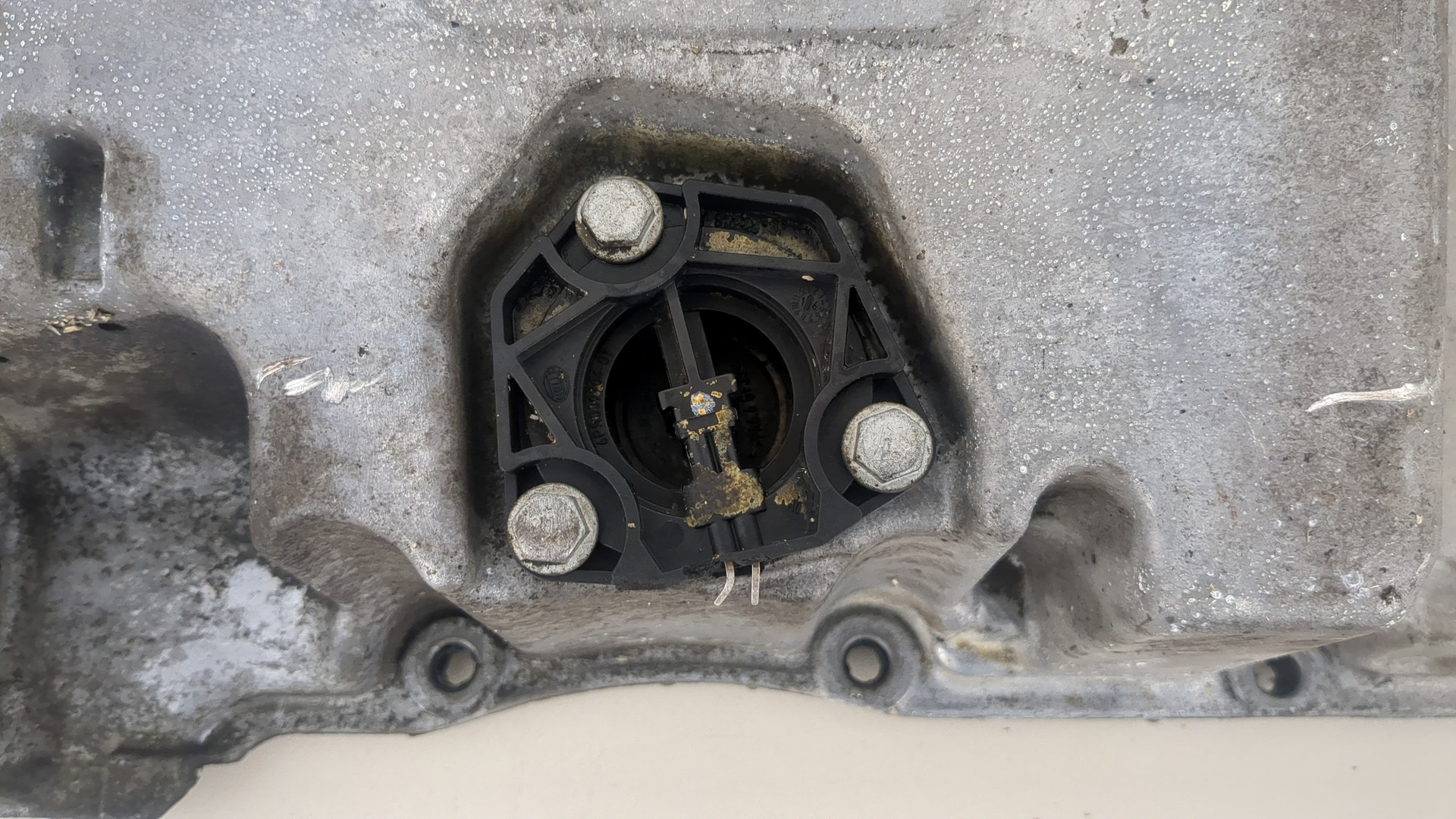 Поддон масляный двигателя (картер)