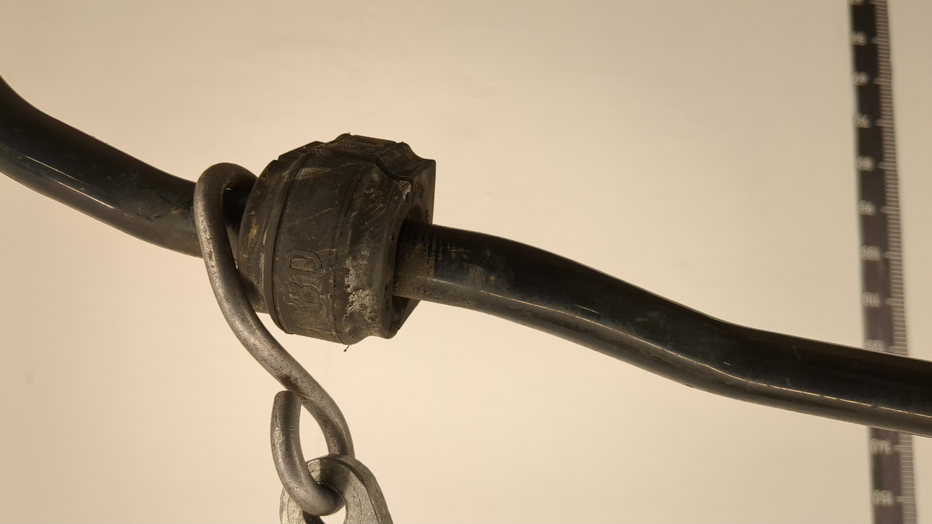 Стабилизатор передний