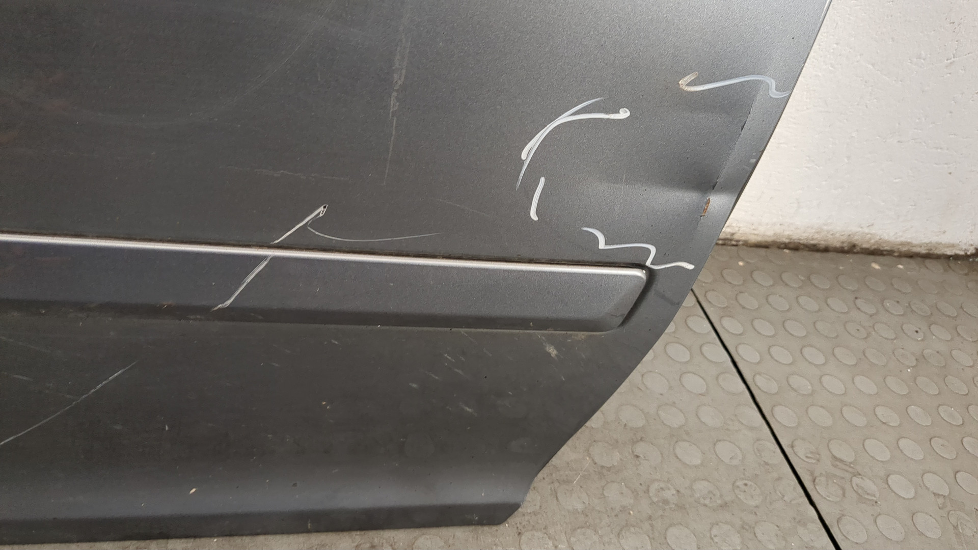 Дверь передняя правая