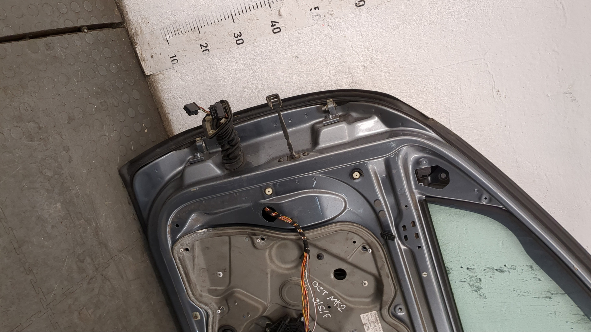 Дверь передняя правая