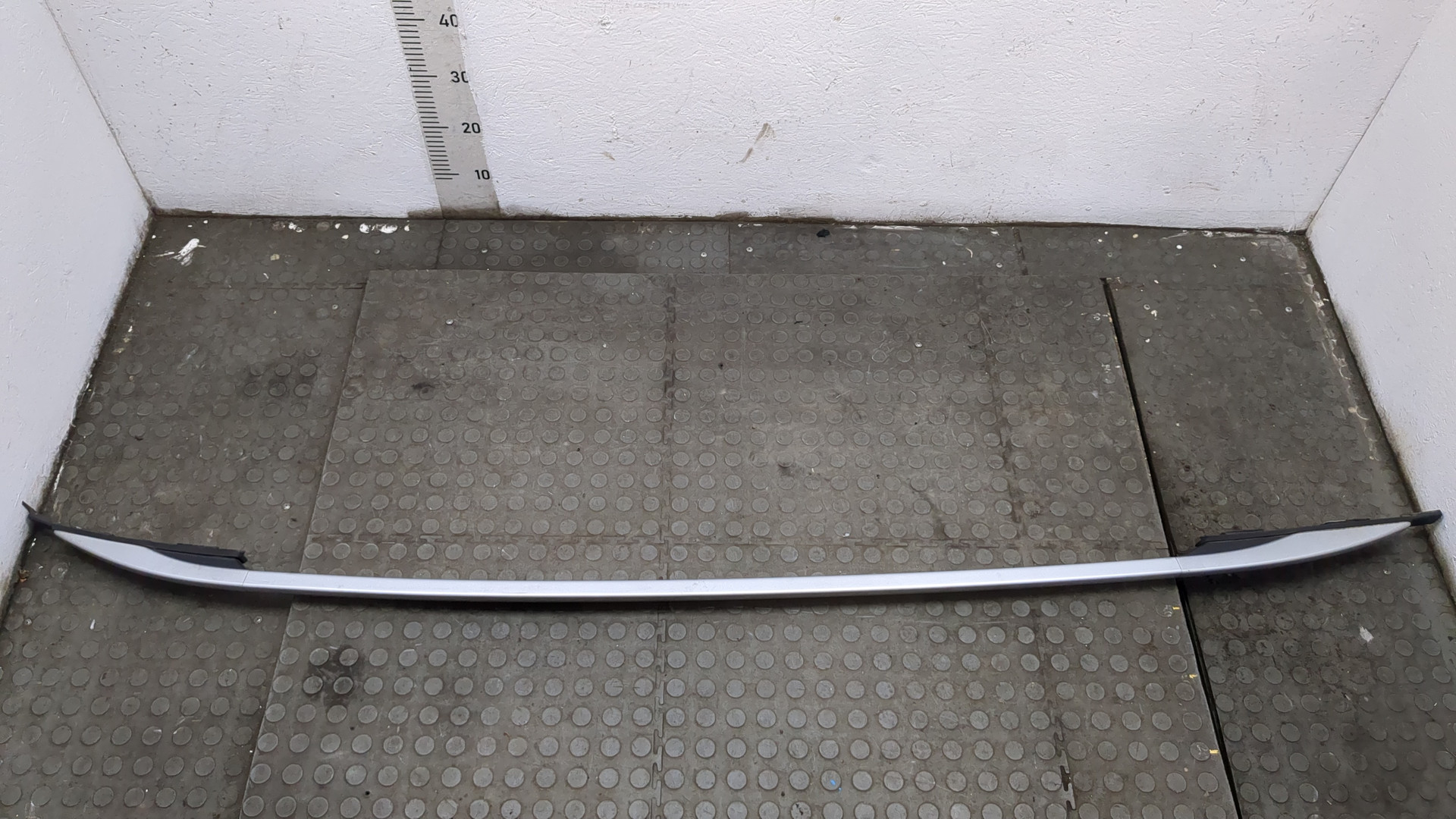 Рейлинг (релинг) левый (планка на крышу)