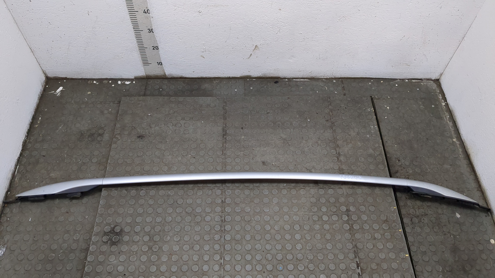 Рейлинг (релинг) правый (планка на крышу)