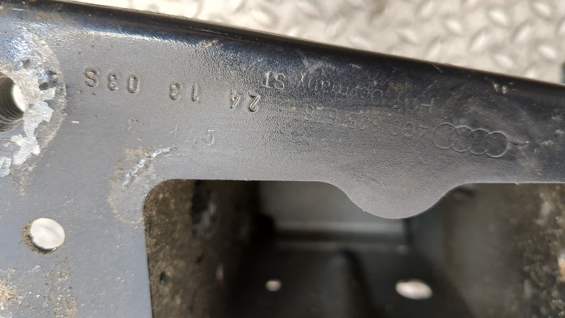 Лонжерон передний правый