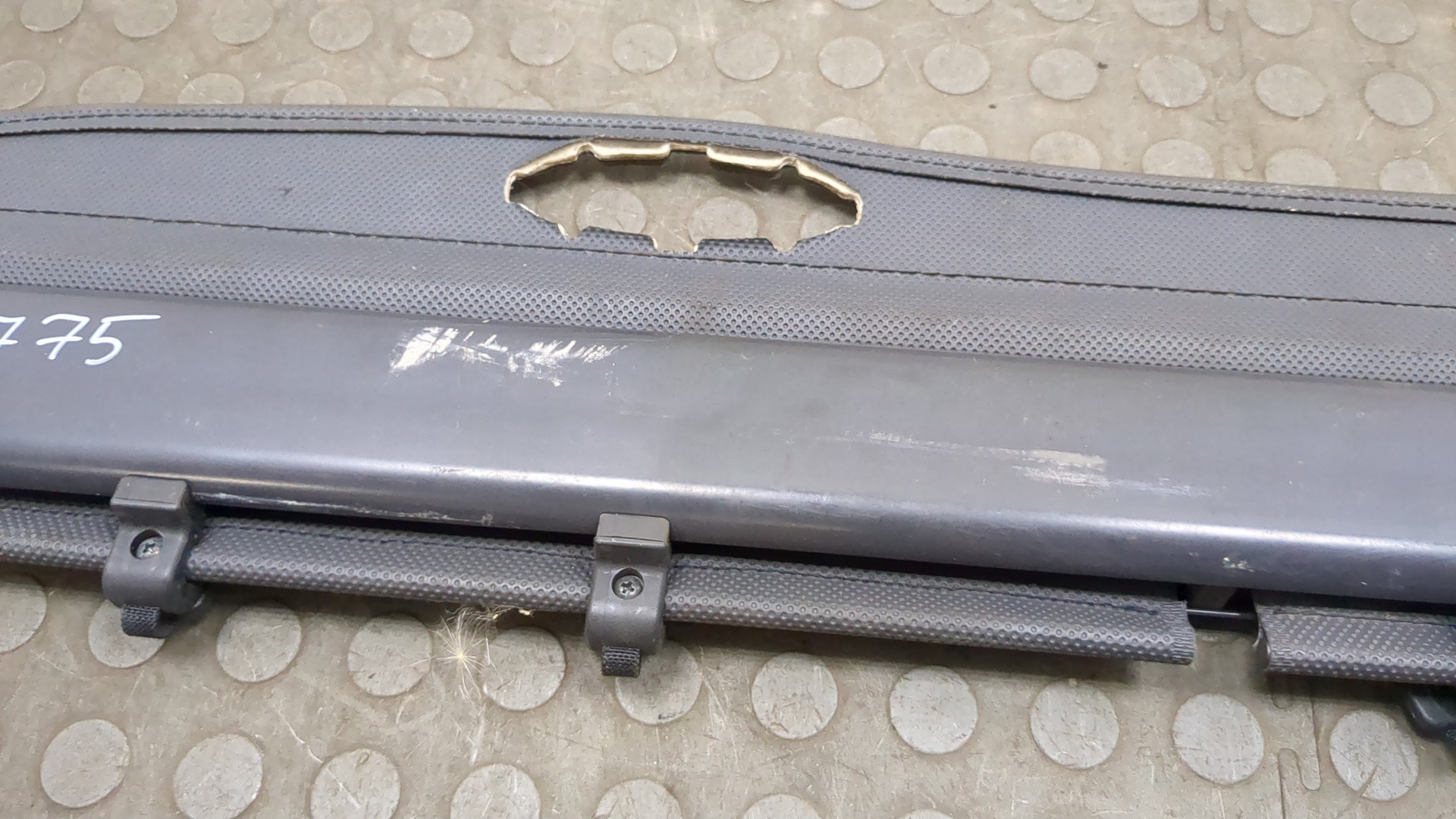 Шторка багажника