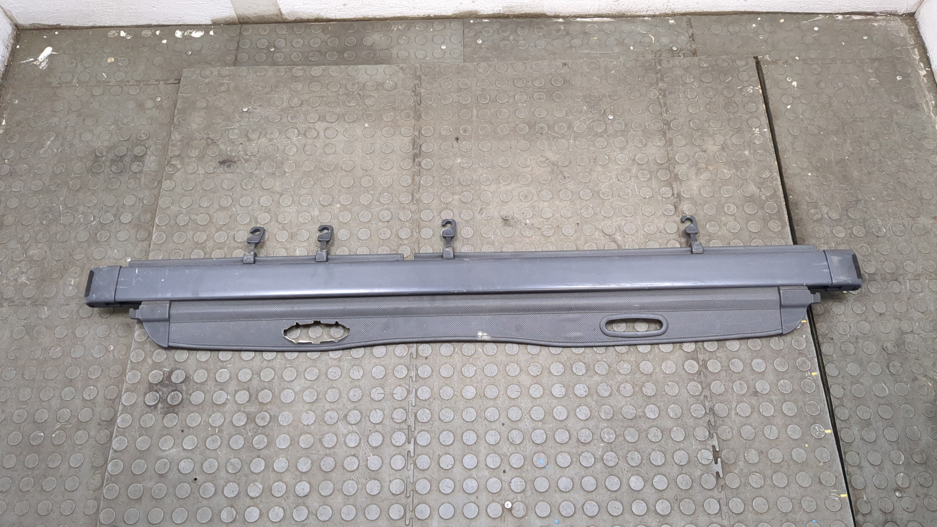 Шторка багажника