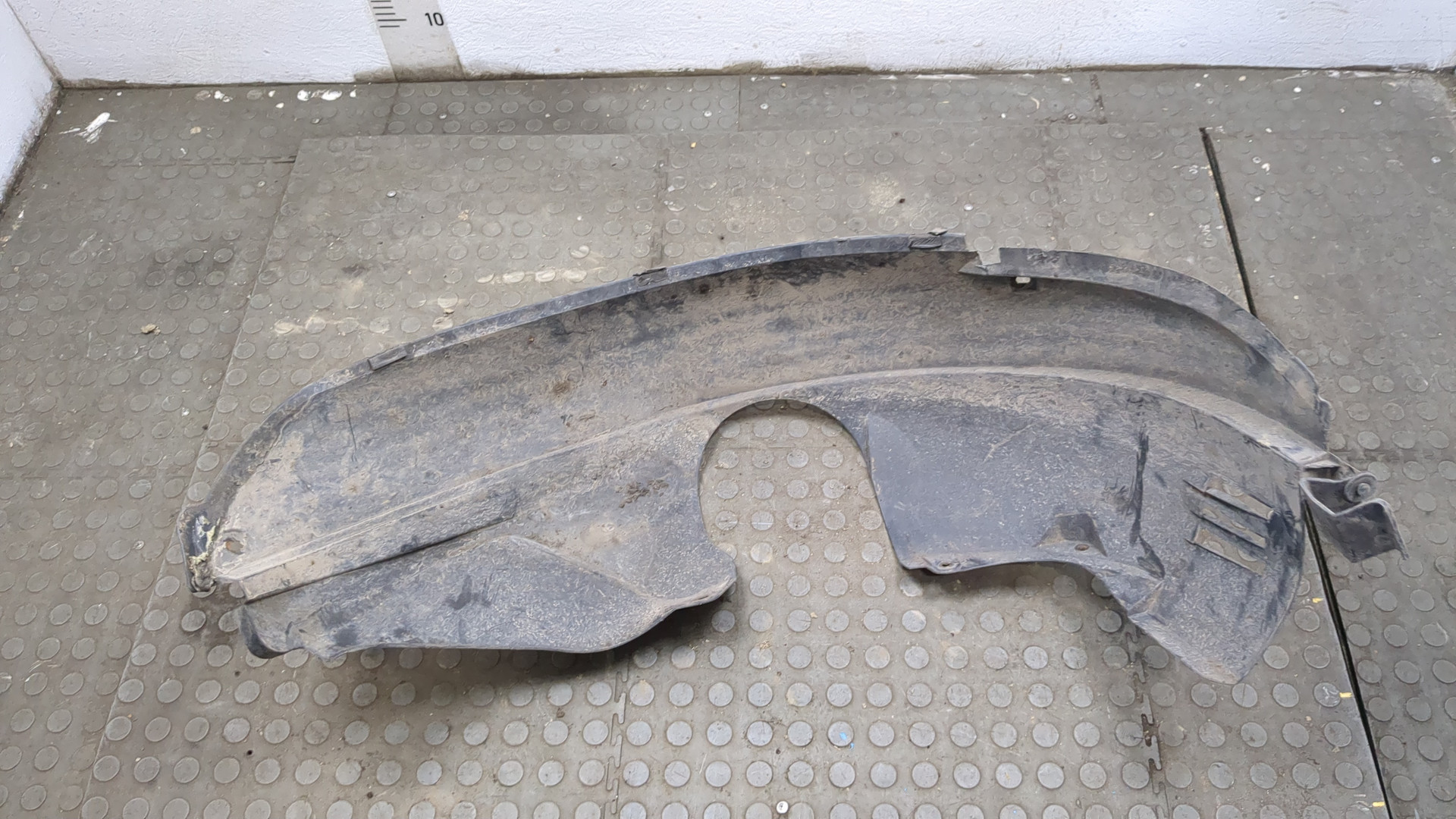 Локер передний правый