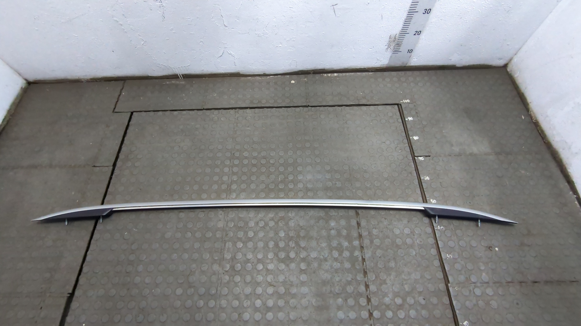 Рейлинг (релинг) правый (планка на крышу)