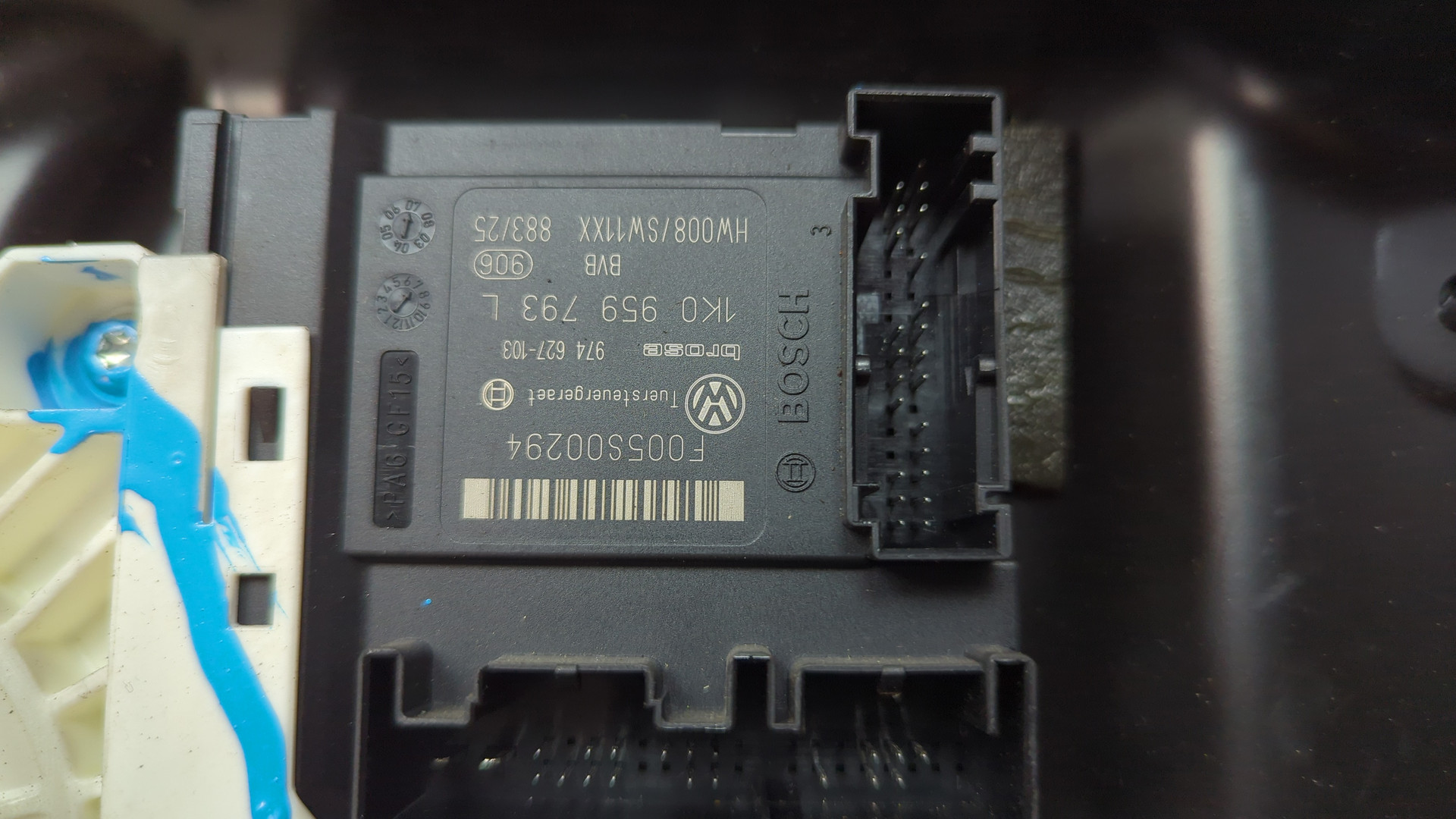 Стеклоподъемник электр. передний правый