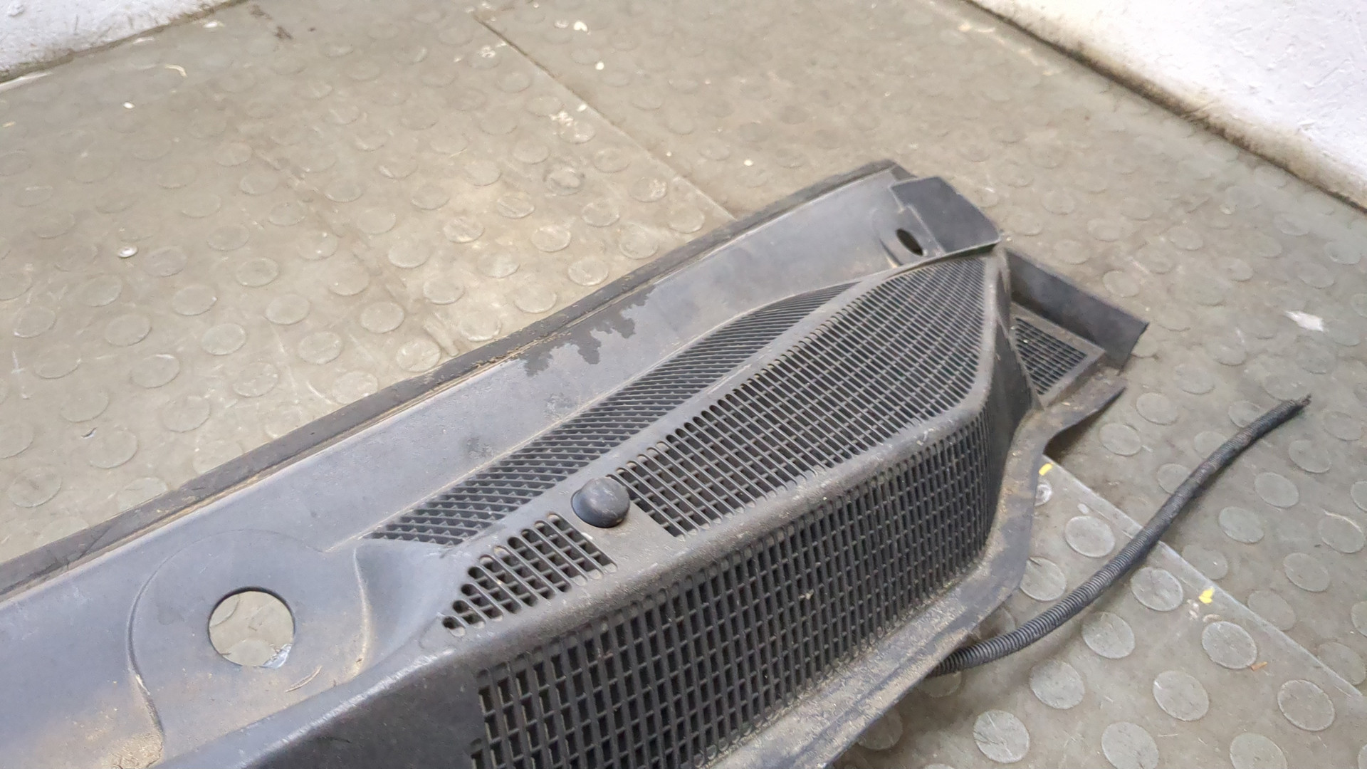 Решетка стеклоочистителей (Жабо)