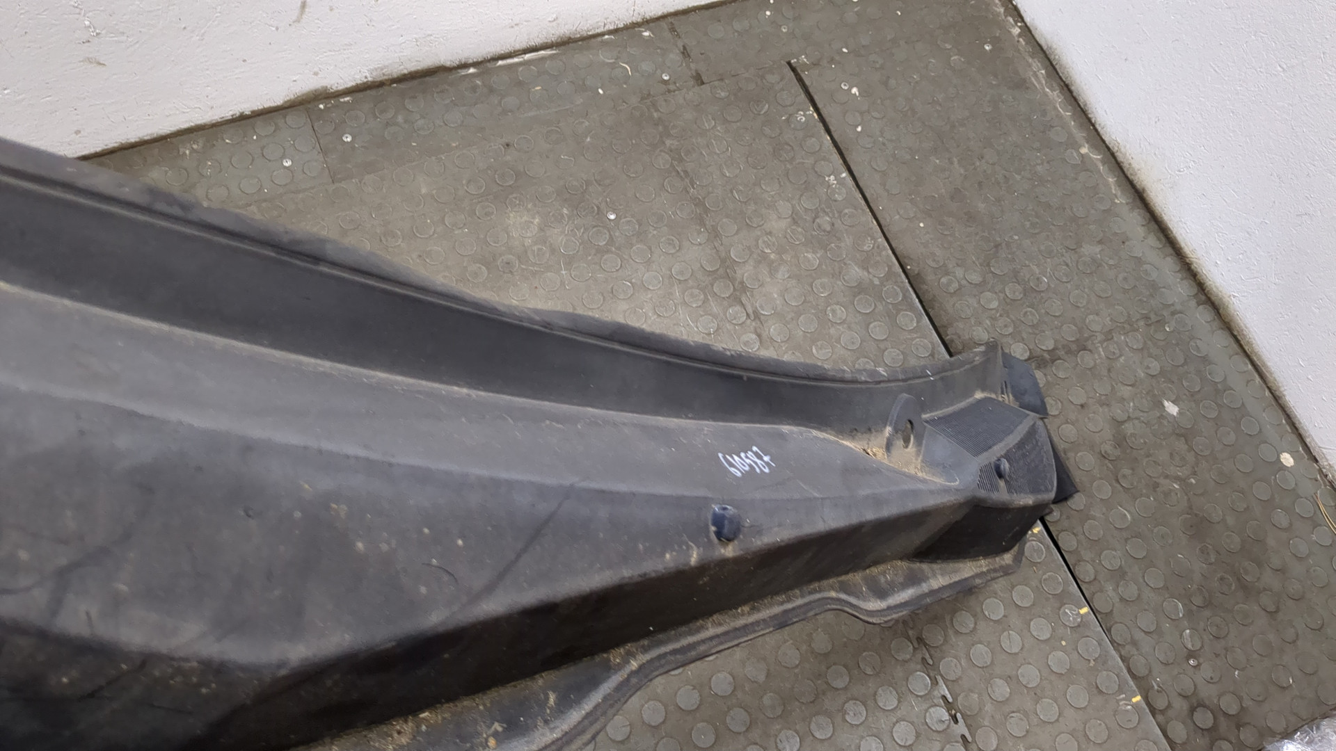 Решетка стеклоочистителей (Жабо)