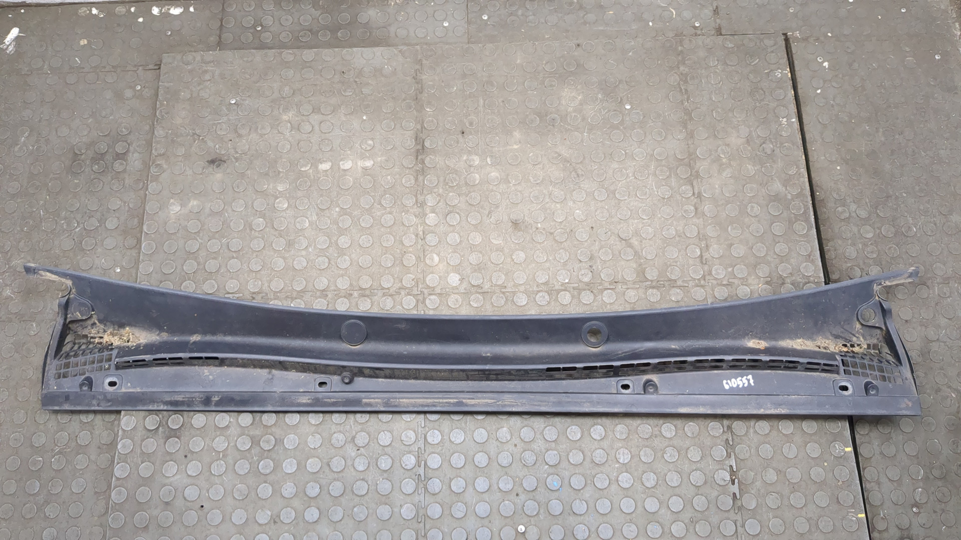 Решетка стеклоочистителей (Жабо)