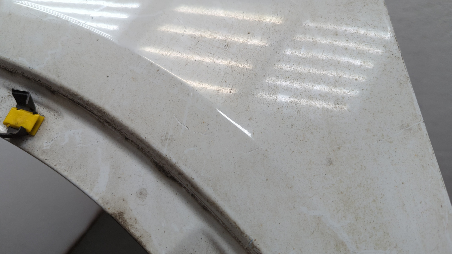 Крыло переднее левое