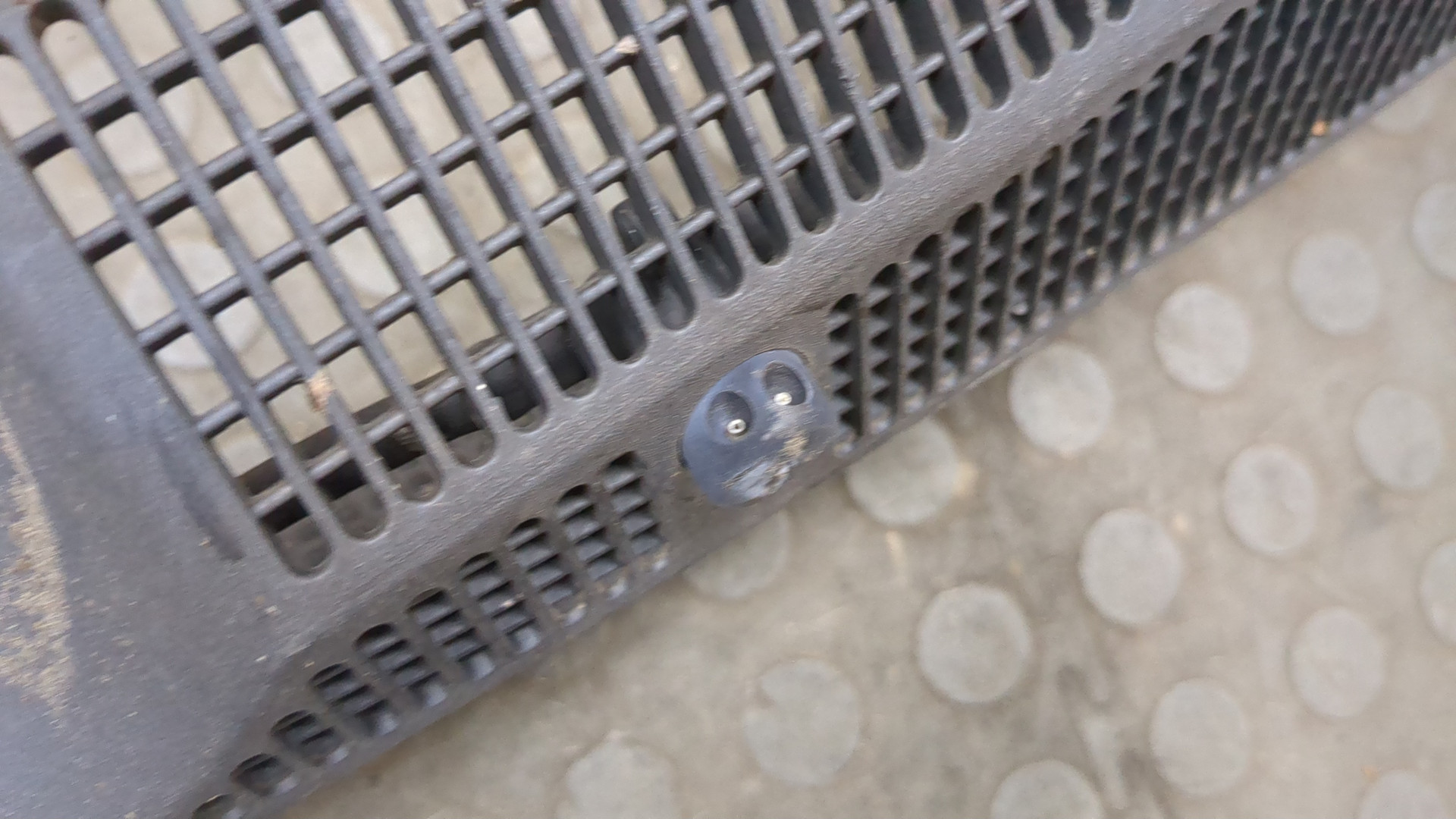 Решетка стеклоочистителей (Жабо)