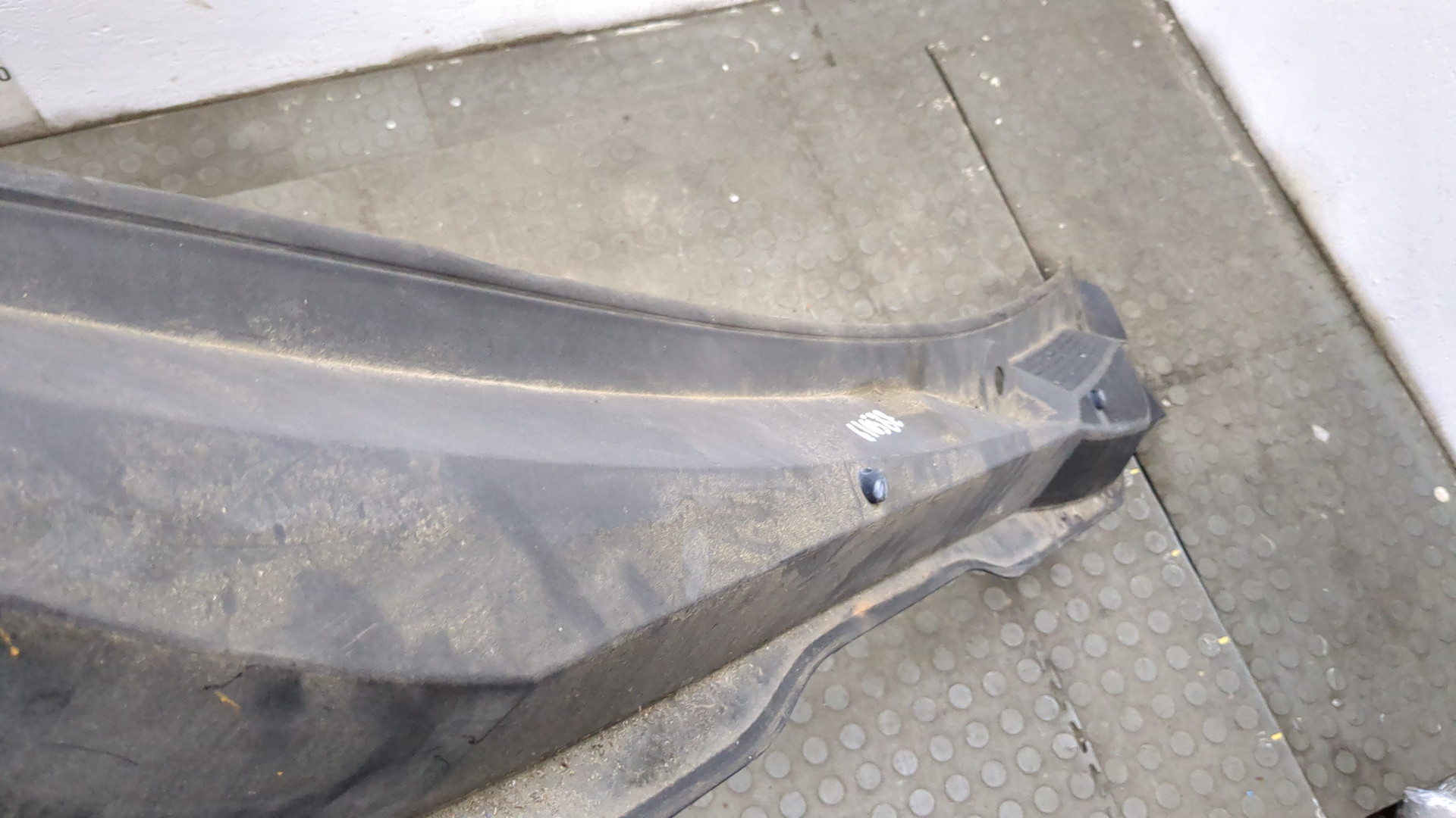 Решетка стеклоочистителей (Жабо)