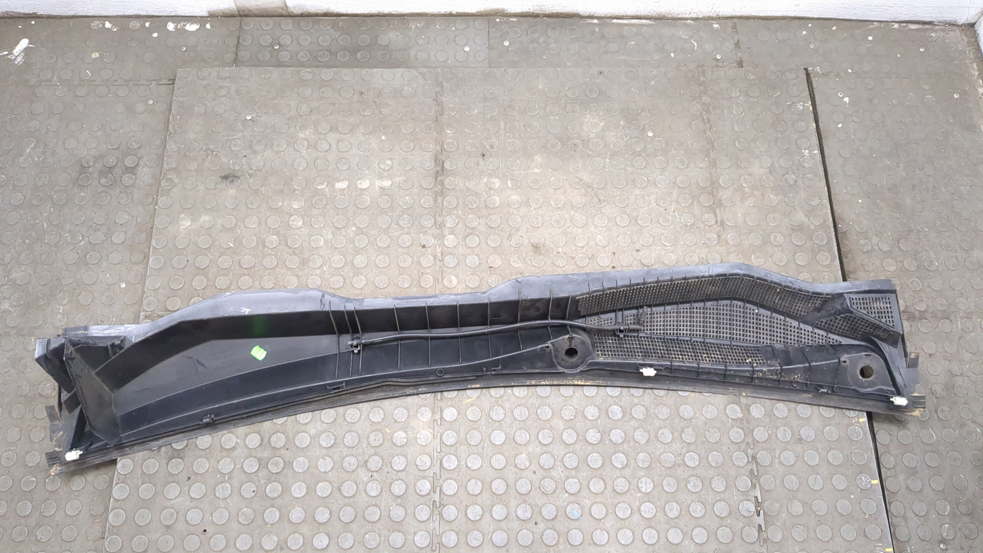 Решетка стеклоочистителей (Жабо)