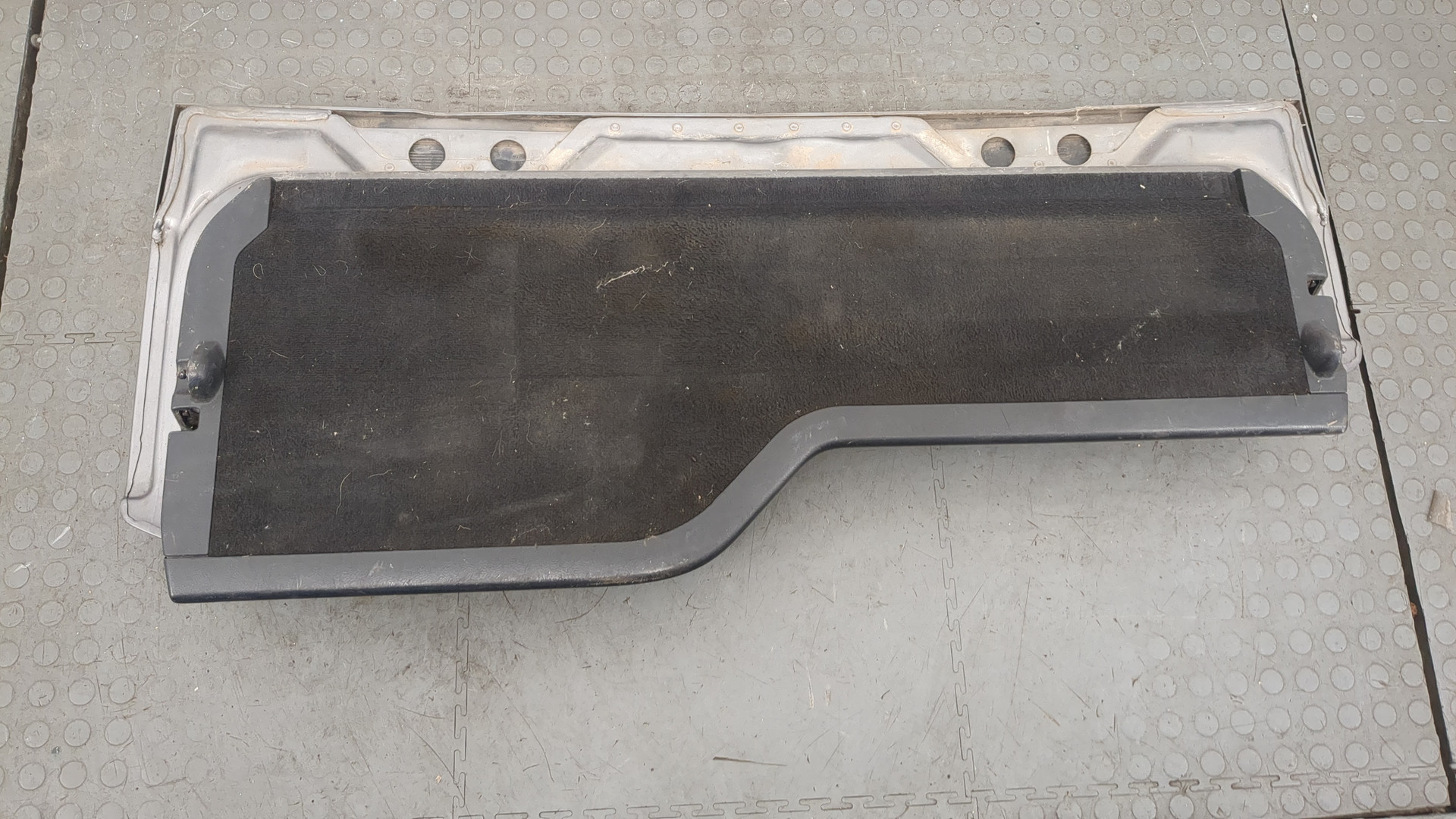 Дверь багажника нижняя (борт)