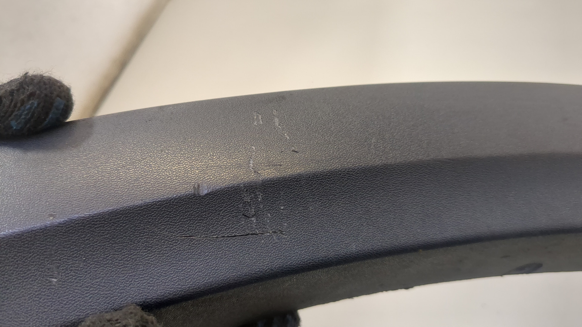 Накладка заднего крыла левого