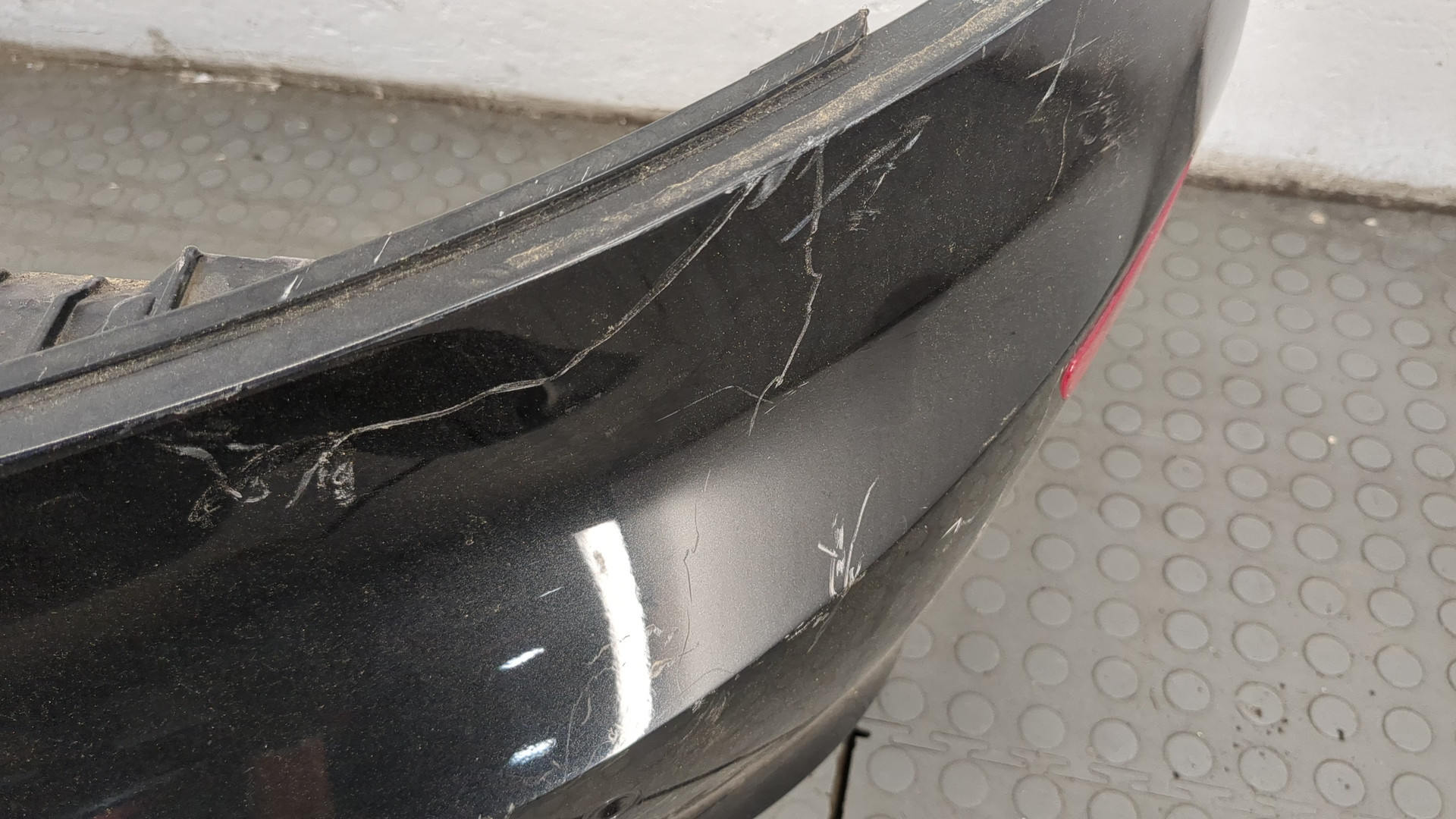 Бампер задний