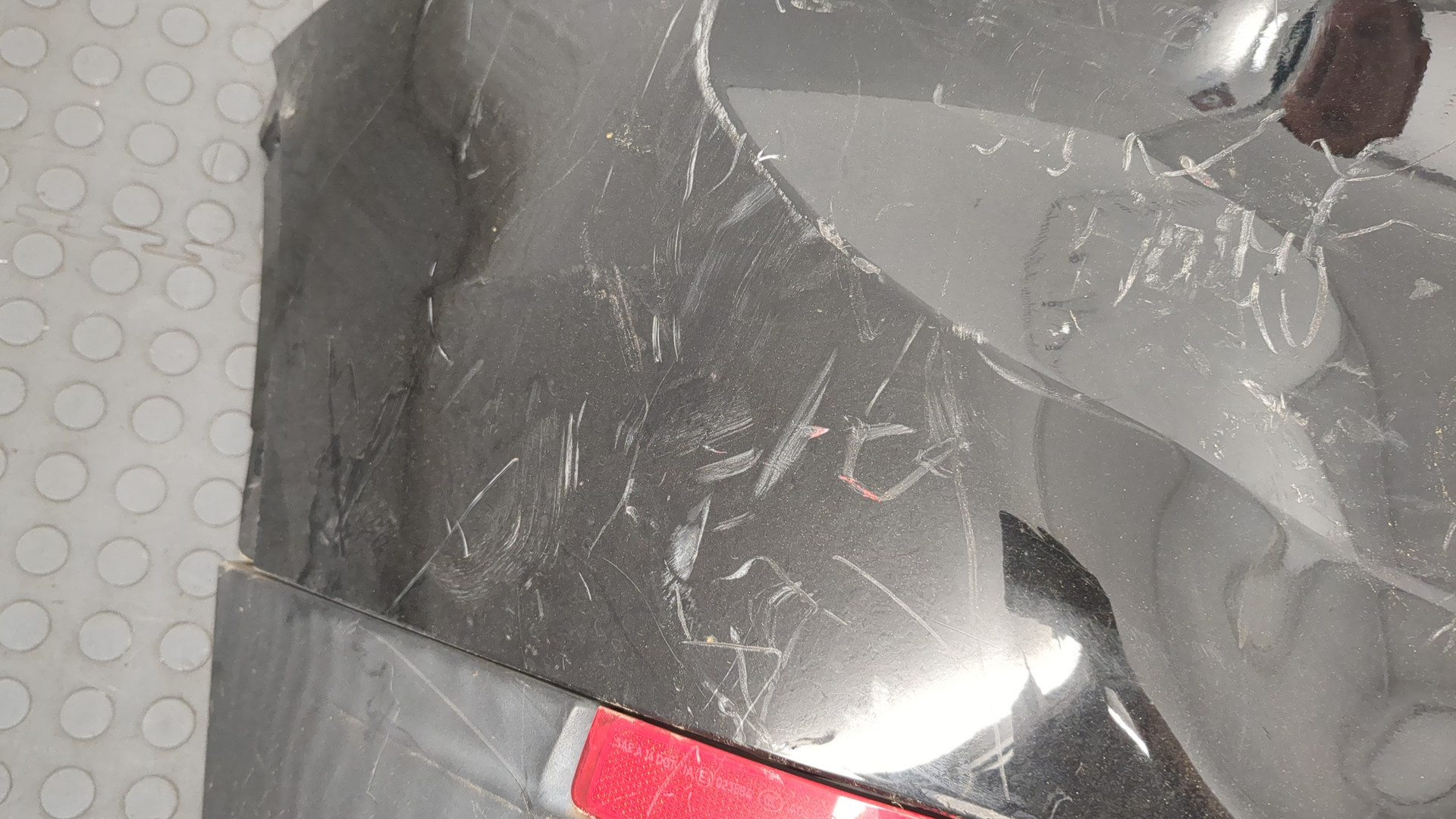 Бампер задний