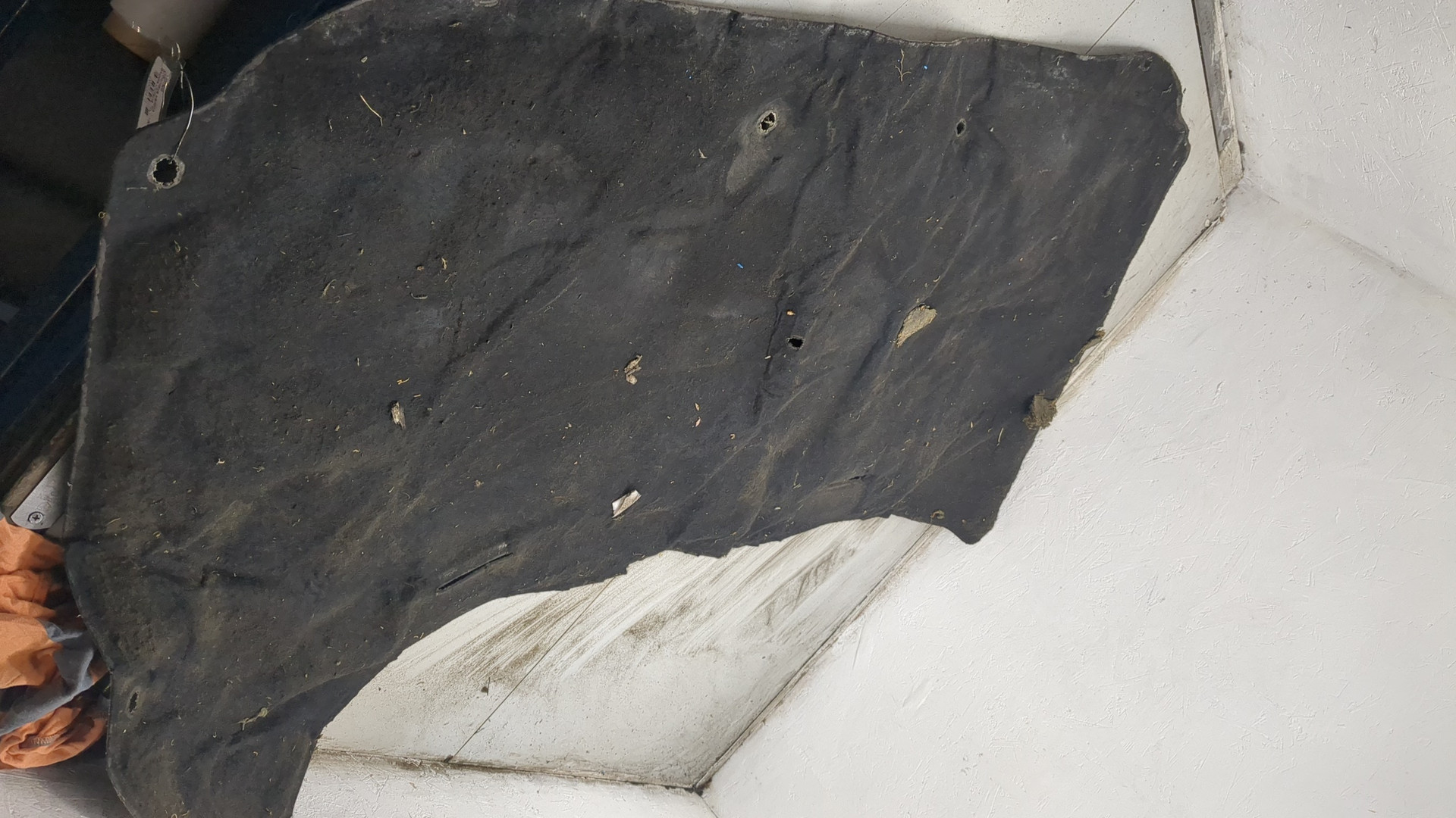 Шумоизоляция капота