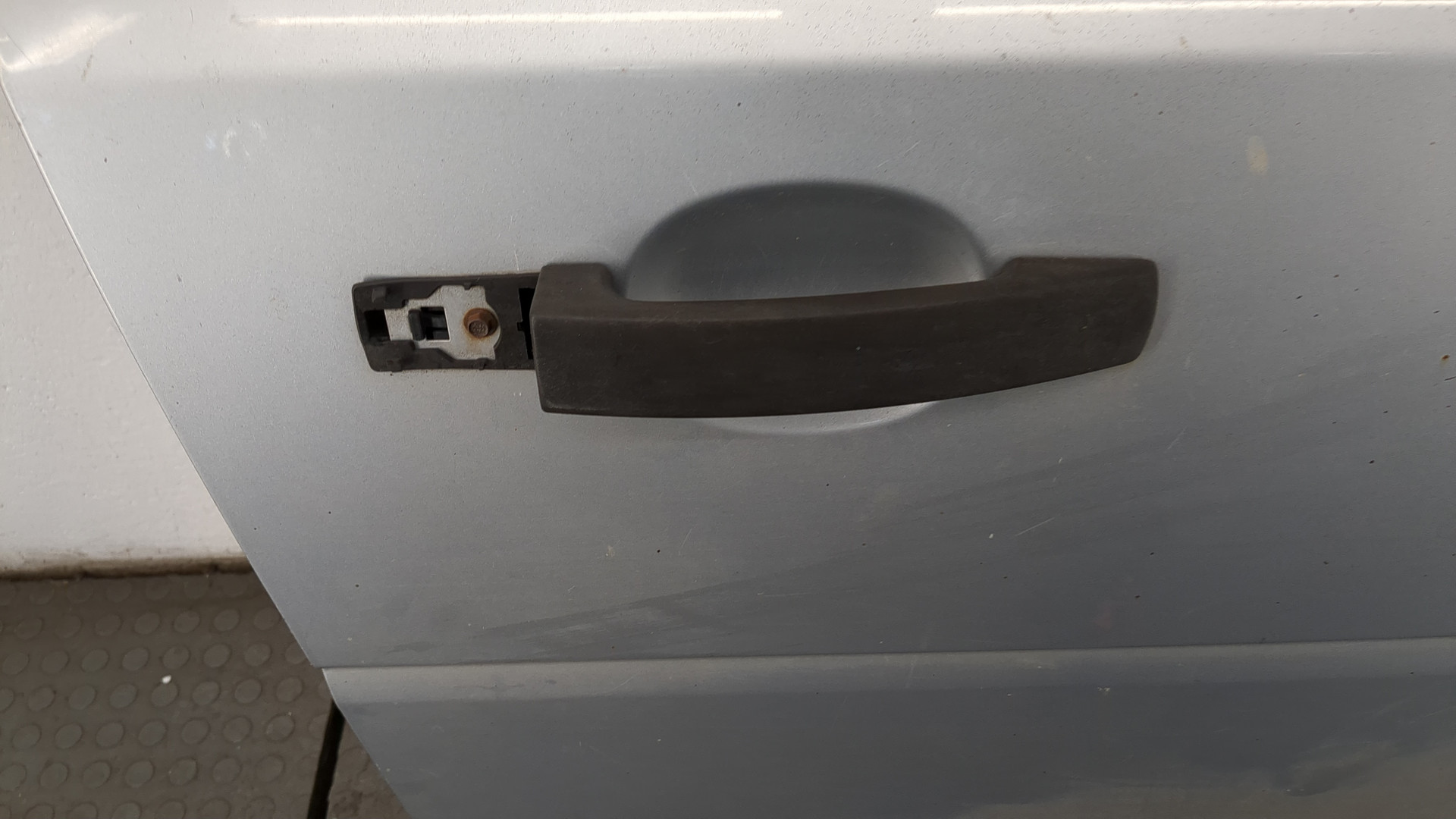 Дверь передняя правая